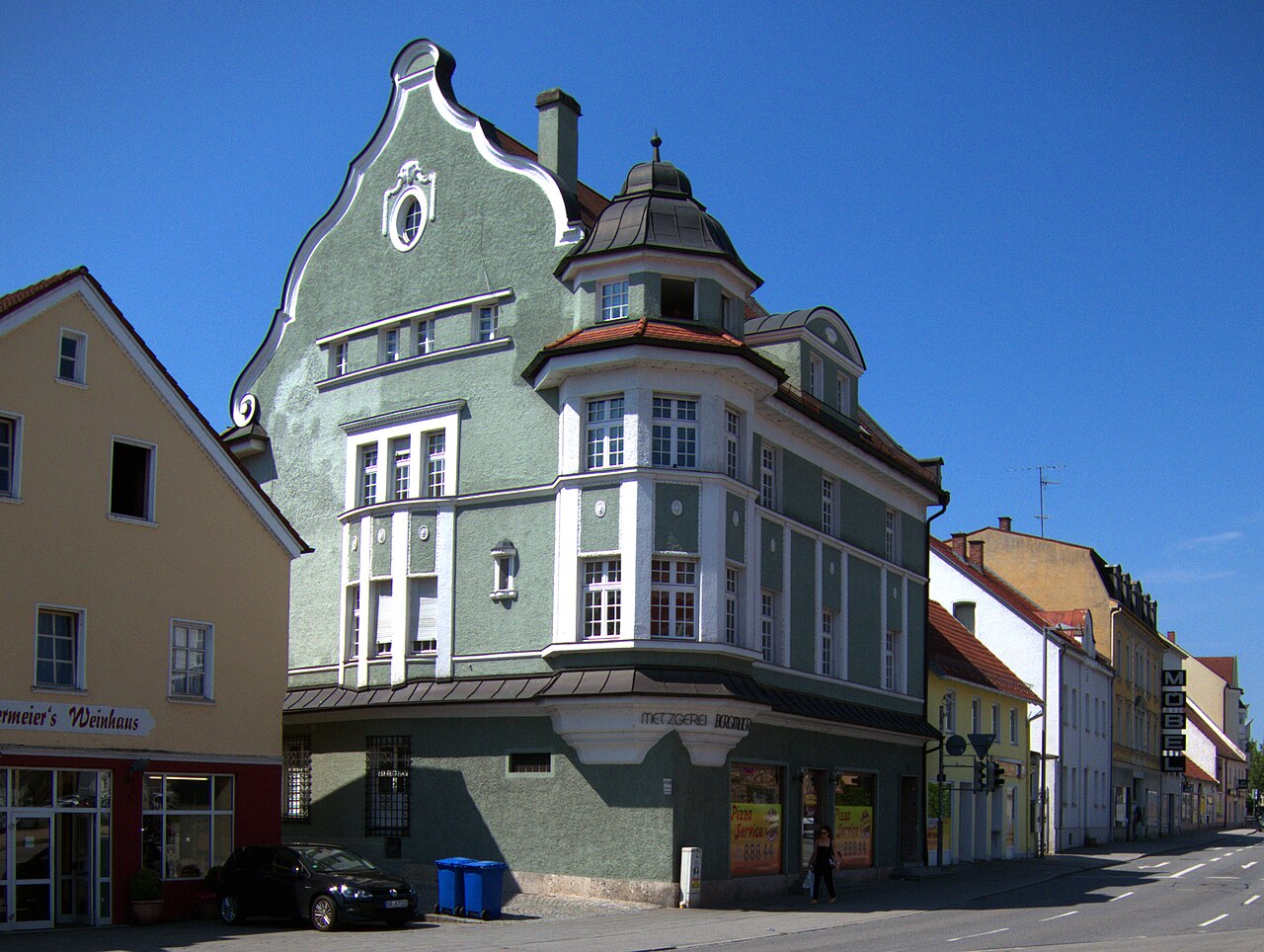 Baudenkmal in der Mühlsteingasse Jugendstil - Übersicht aus NordOst