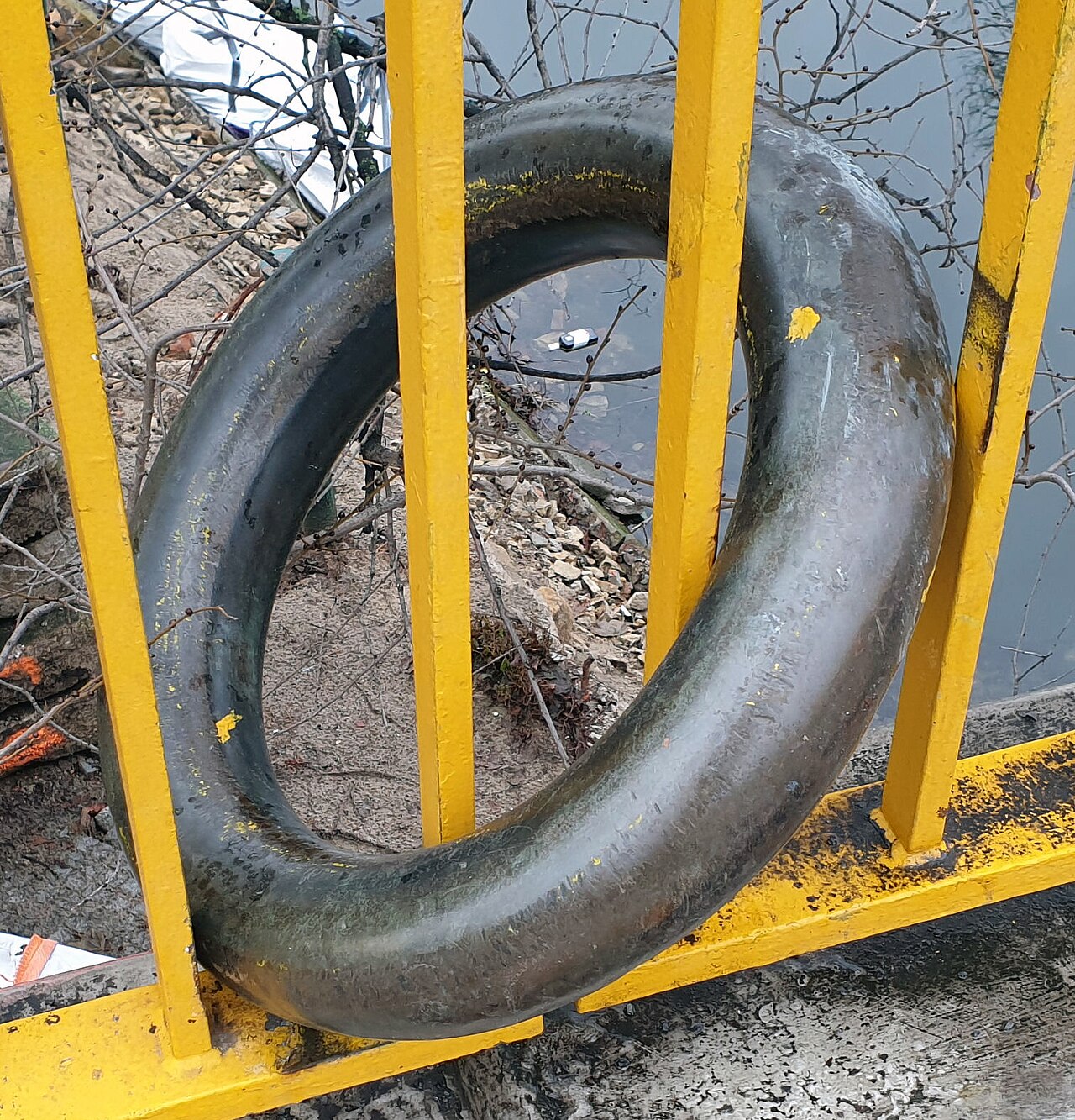Sculpture, " Der Ring " by Norbert Radermacher , 1985, Potsdamer Brücke, Berlin-Tiergarten , Germany
