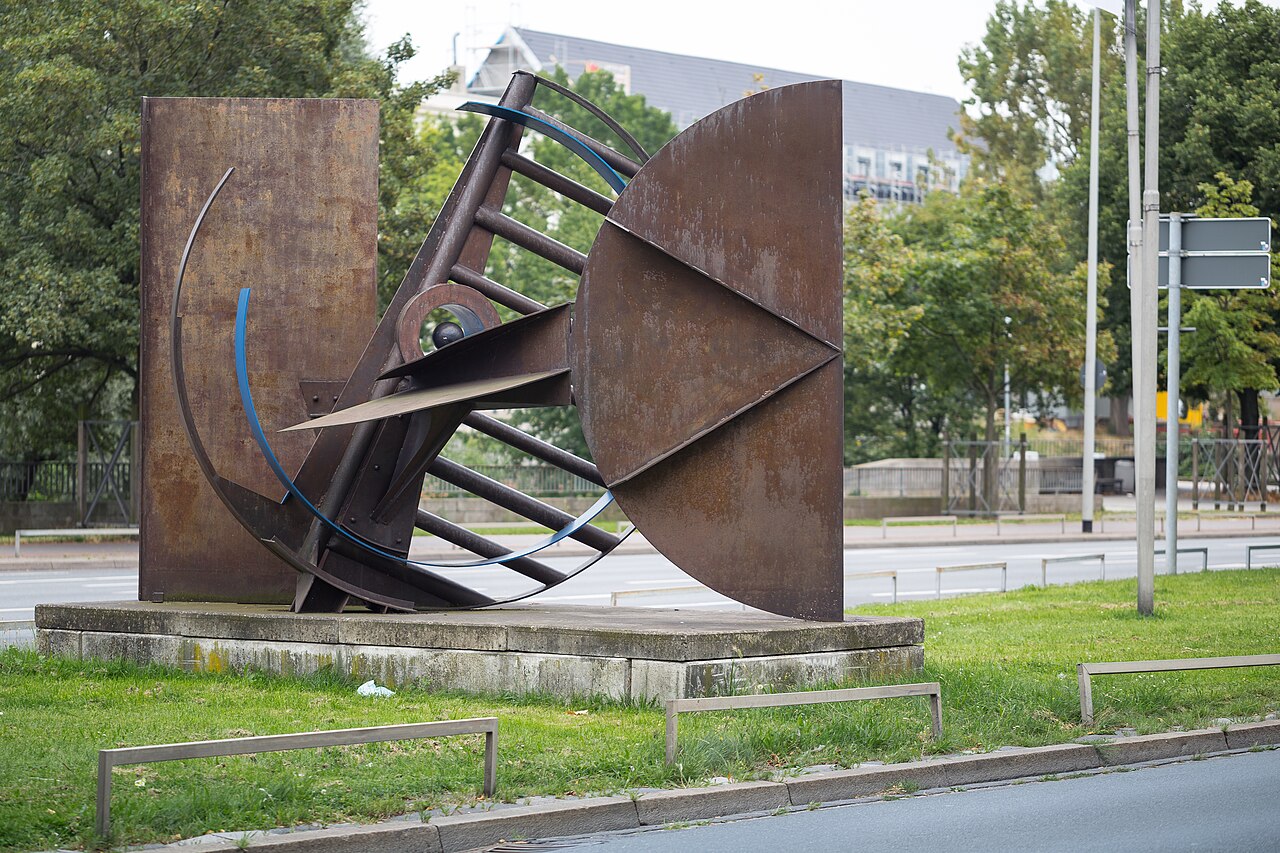 Sculpture "Deus ex machina" by Bernhard Heiliger (1915 - 1995) located at Leibnizufer in Hanover, Germany