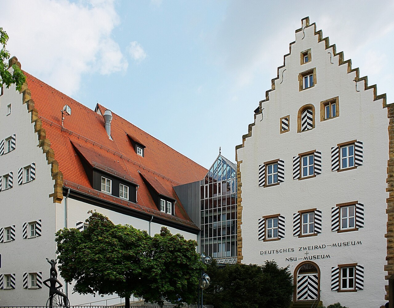 Deutsches Zweirad- und NSU-Museum - Innenhof, Neckarsulm, Deutschland