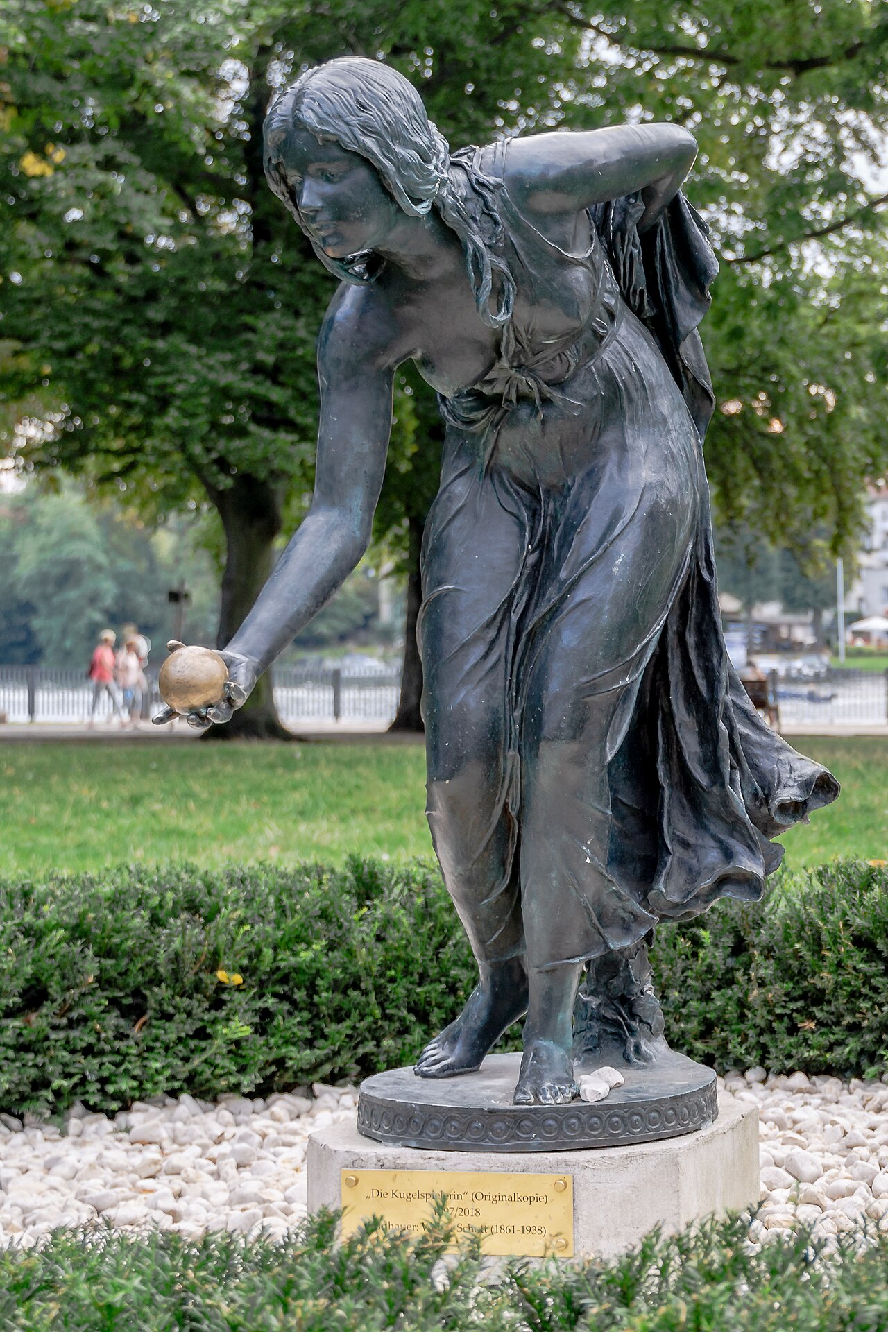Kugelspielerin, Berlin, Köpenick