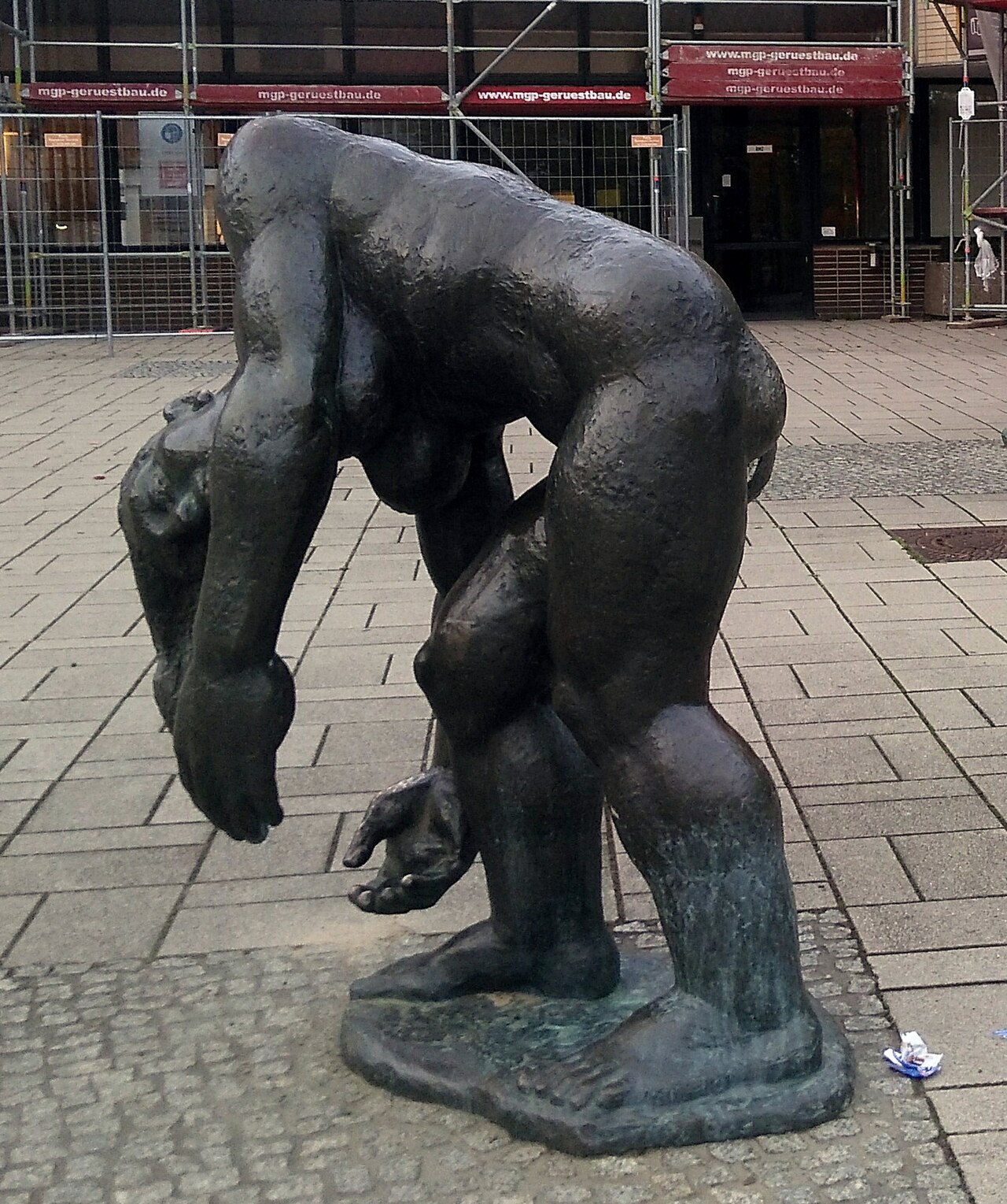 Sculpture "Die sich Aufrichtende" by Ingeborg Hunzinger at Victor-Klemperer-Platz in Berlin-Marzahn, Germany