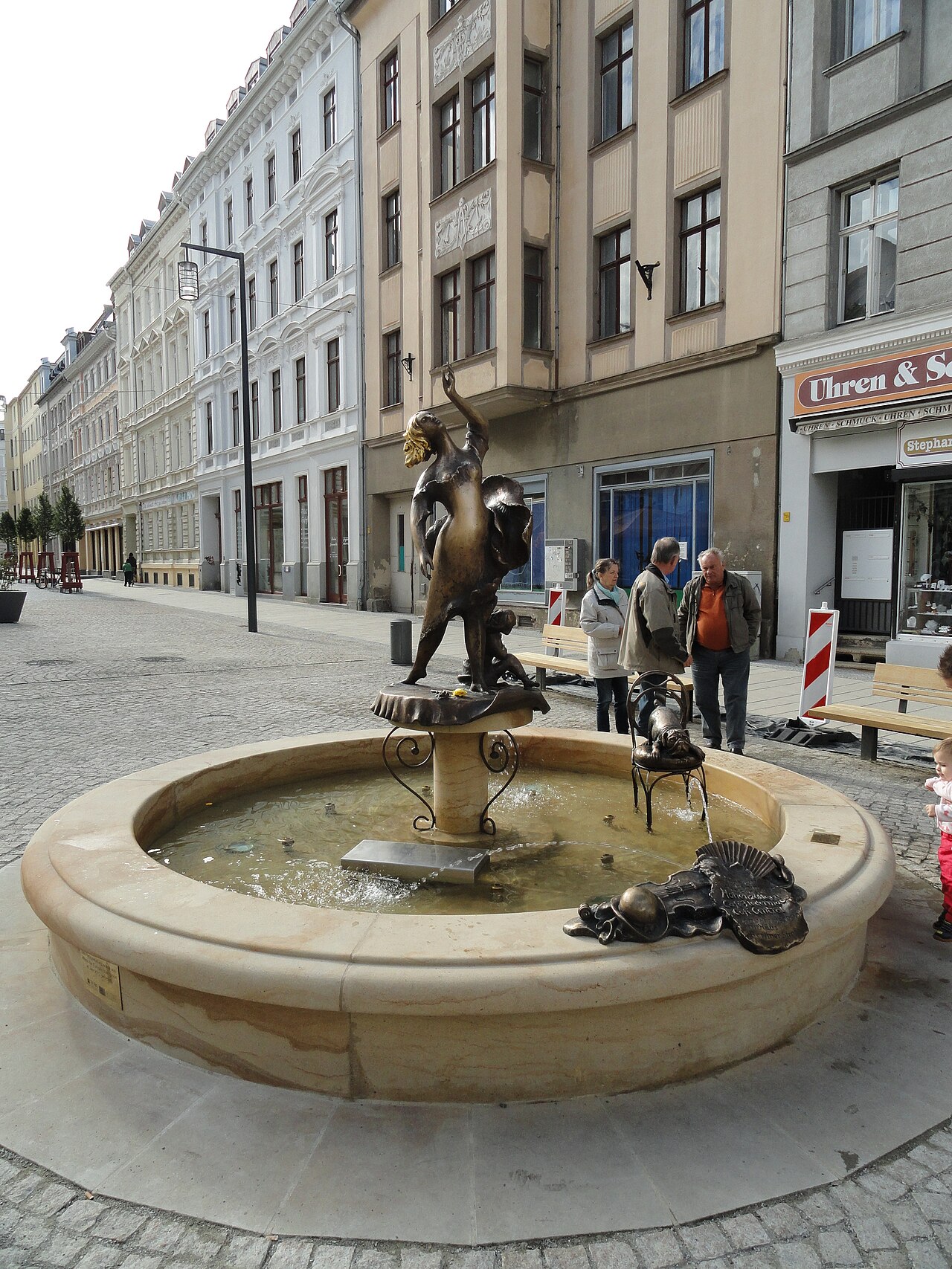 Kunstbrunnen Die Tanzende auf der Berliner Straße in Görlitz