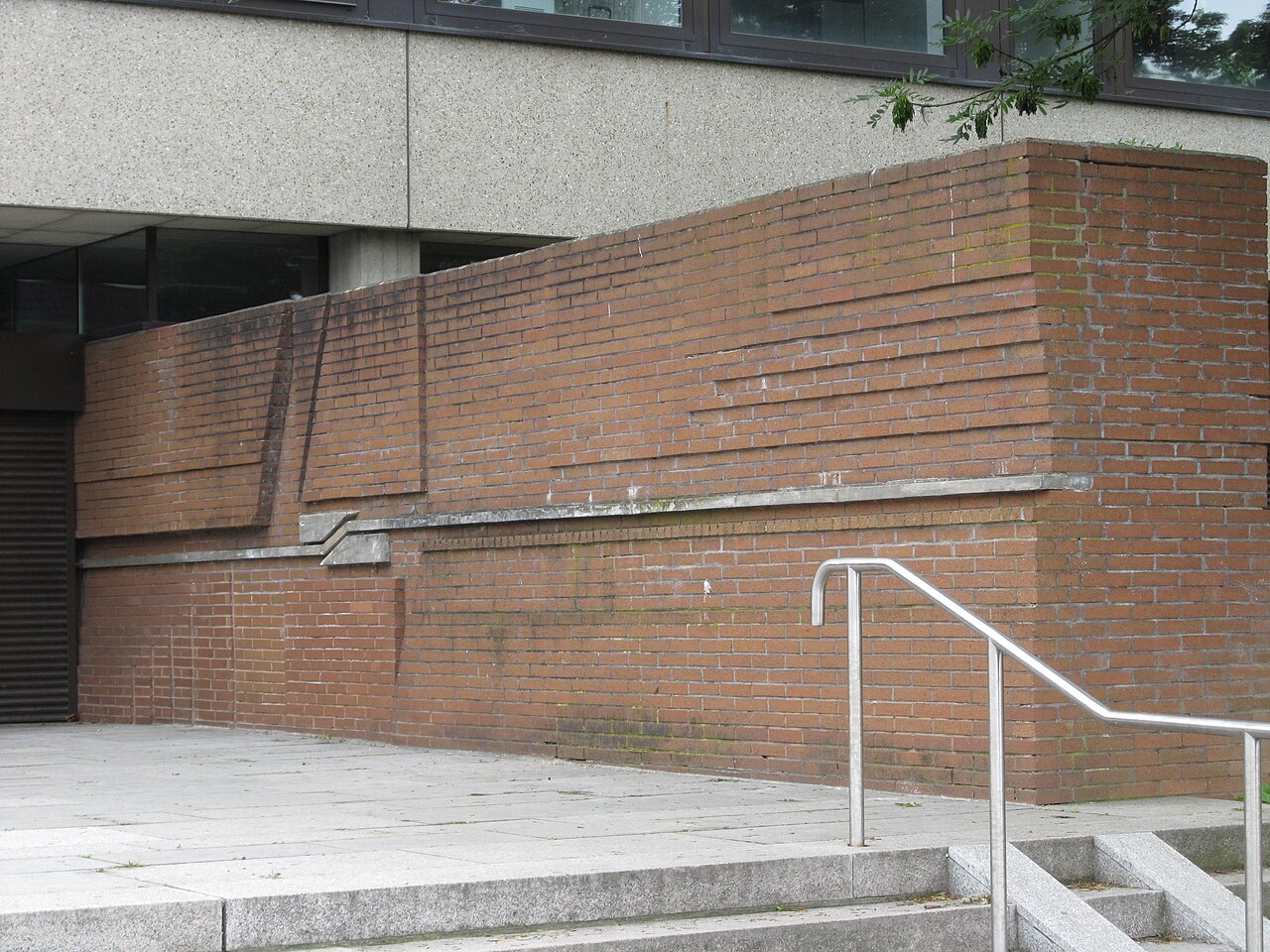 Relief "Waage" von K