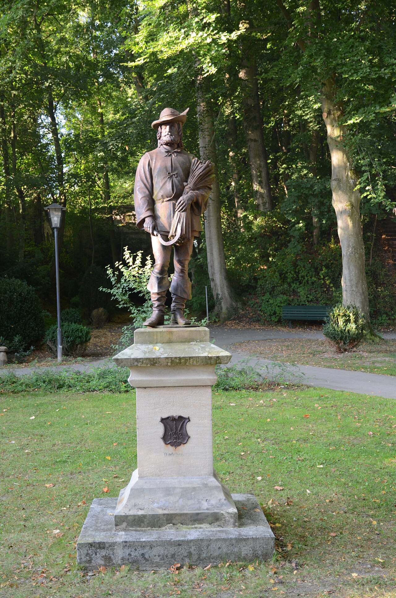 Dinkelsbühl Stadtpark Denkmal Dinkelbauer