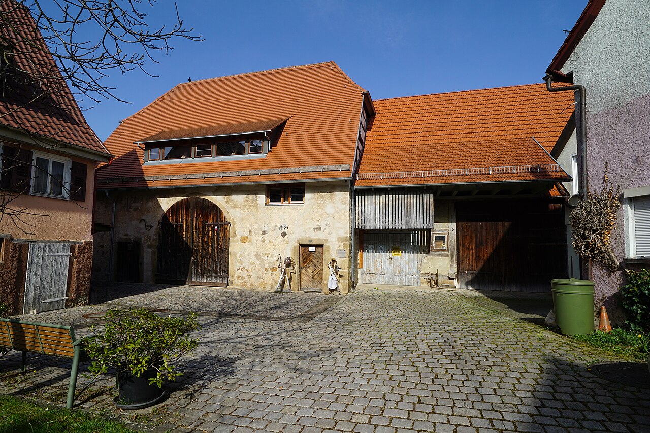 Dorfscheune Tessinstraße 6-8 Tübingen-Kilchberg
