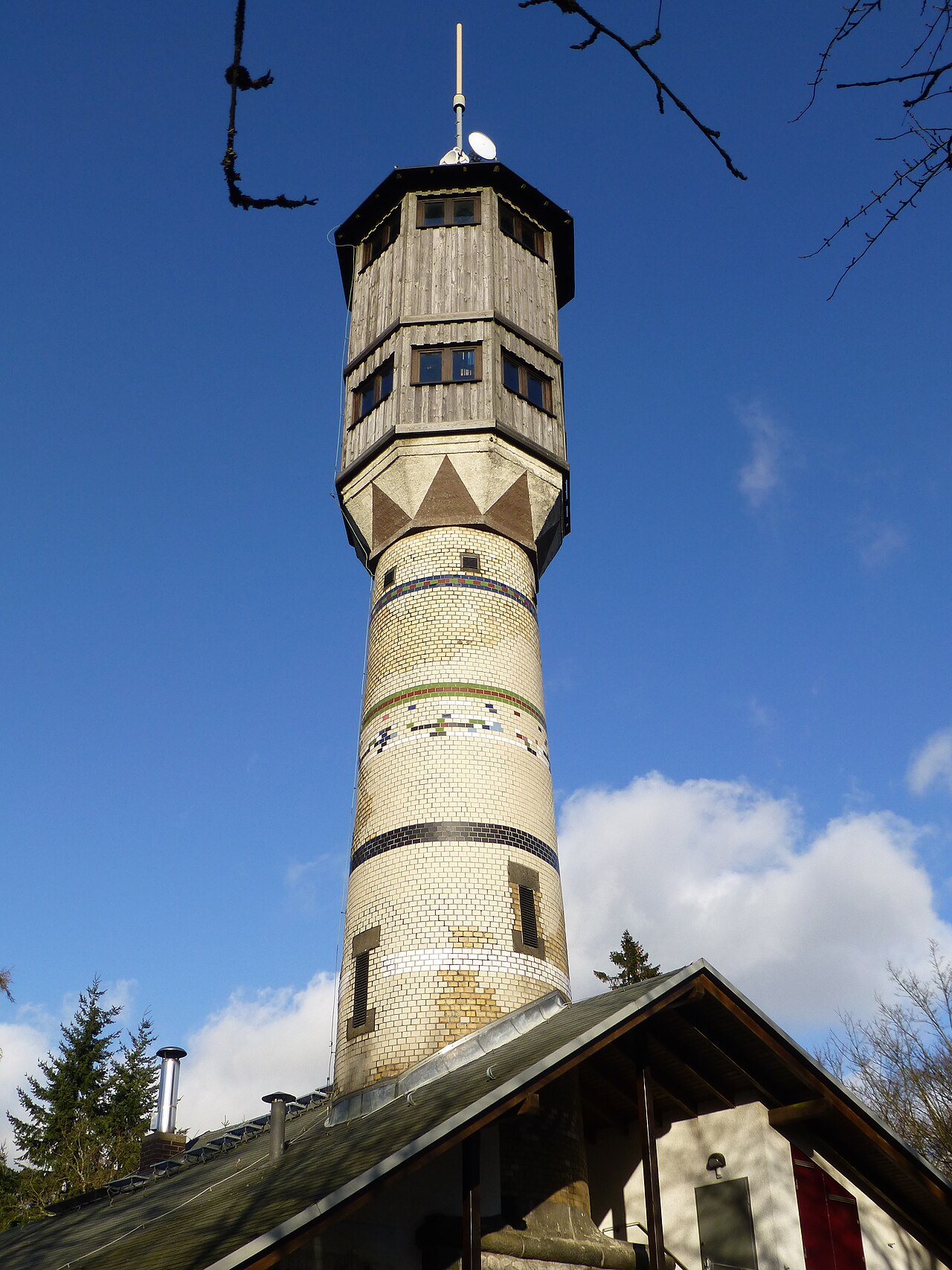 Dünsbergturm auf dem Dünsberg