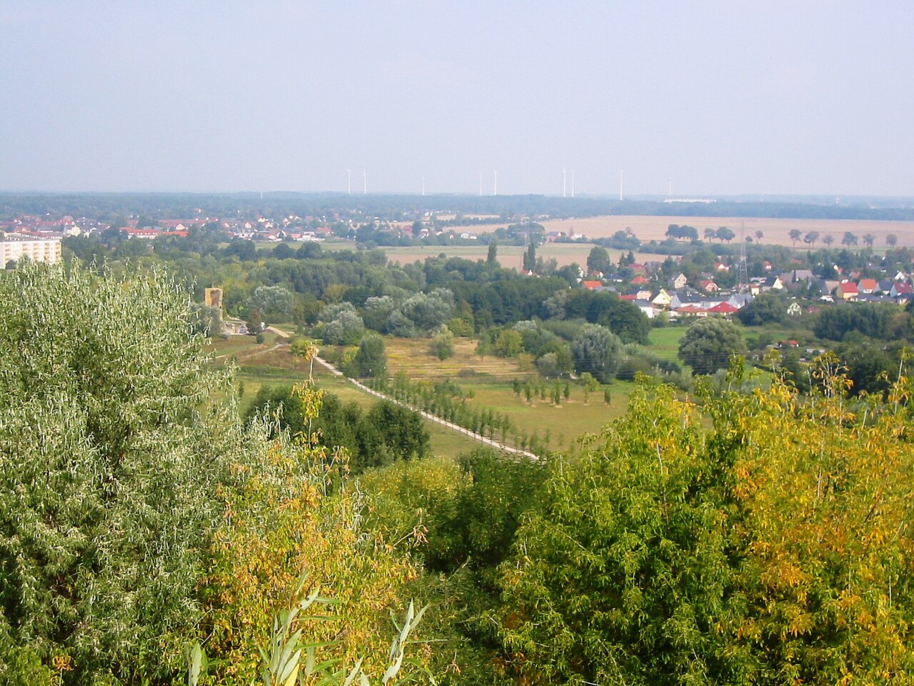 Berlin-Marzahn, Blick vom Plateau des größeren Teils der Ahrensfelder Berge zum Eichepark