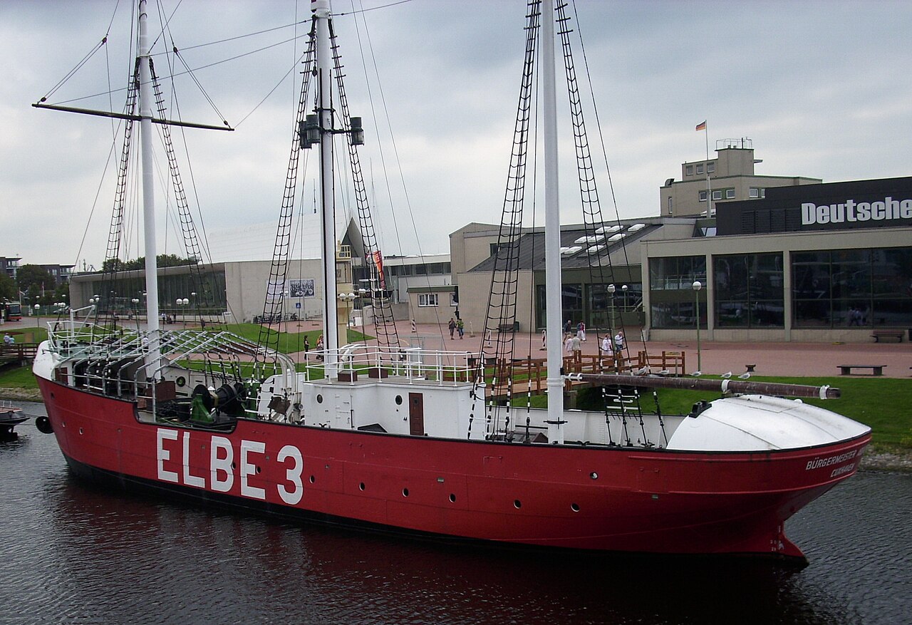 Feuerschiff ELBE 3 (ehemals EIDER) im Hafen des Deutsches Schiffahrtsmuseums in Bremerhaven