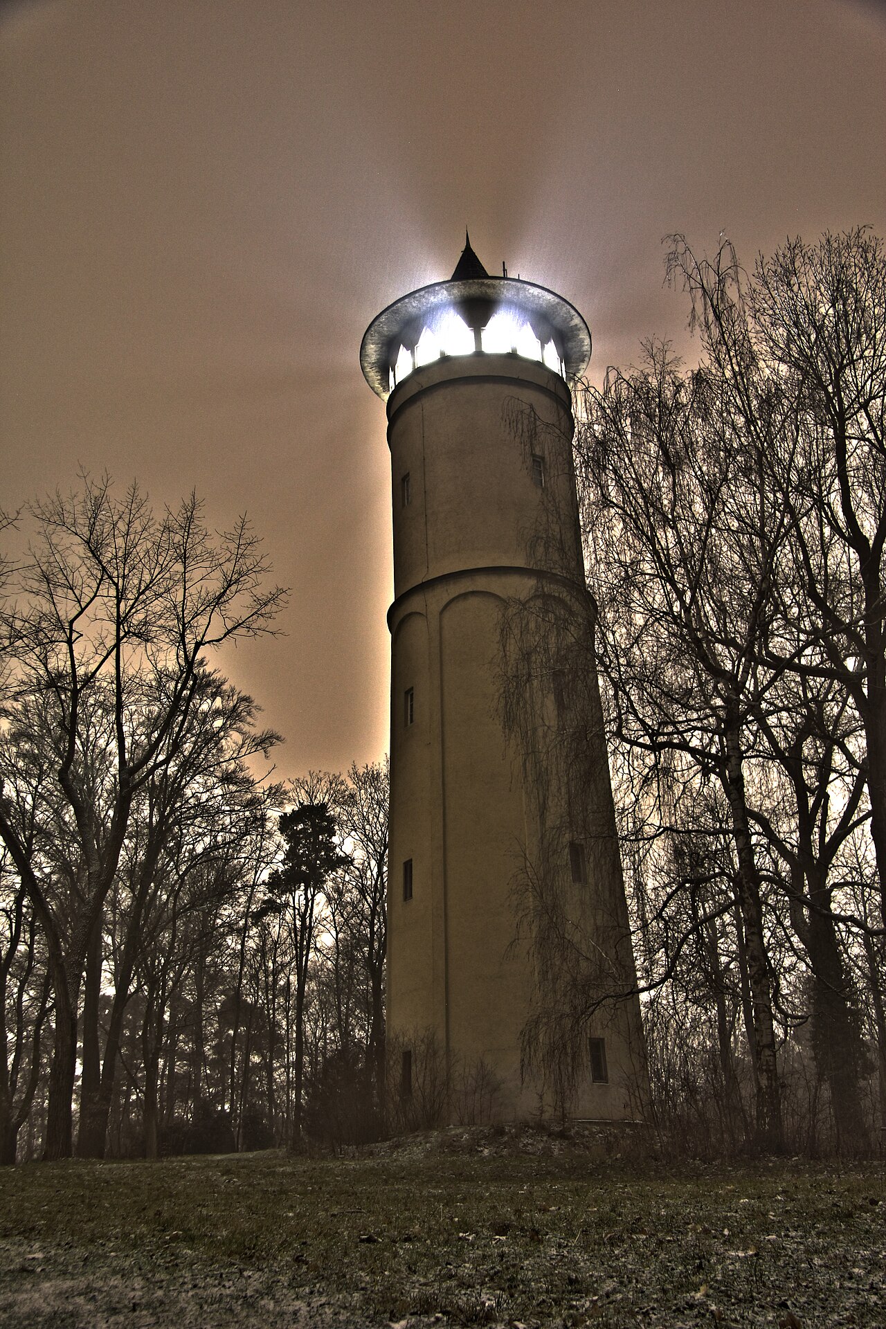 Der Engelbergturm am 11