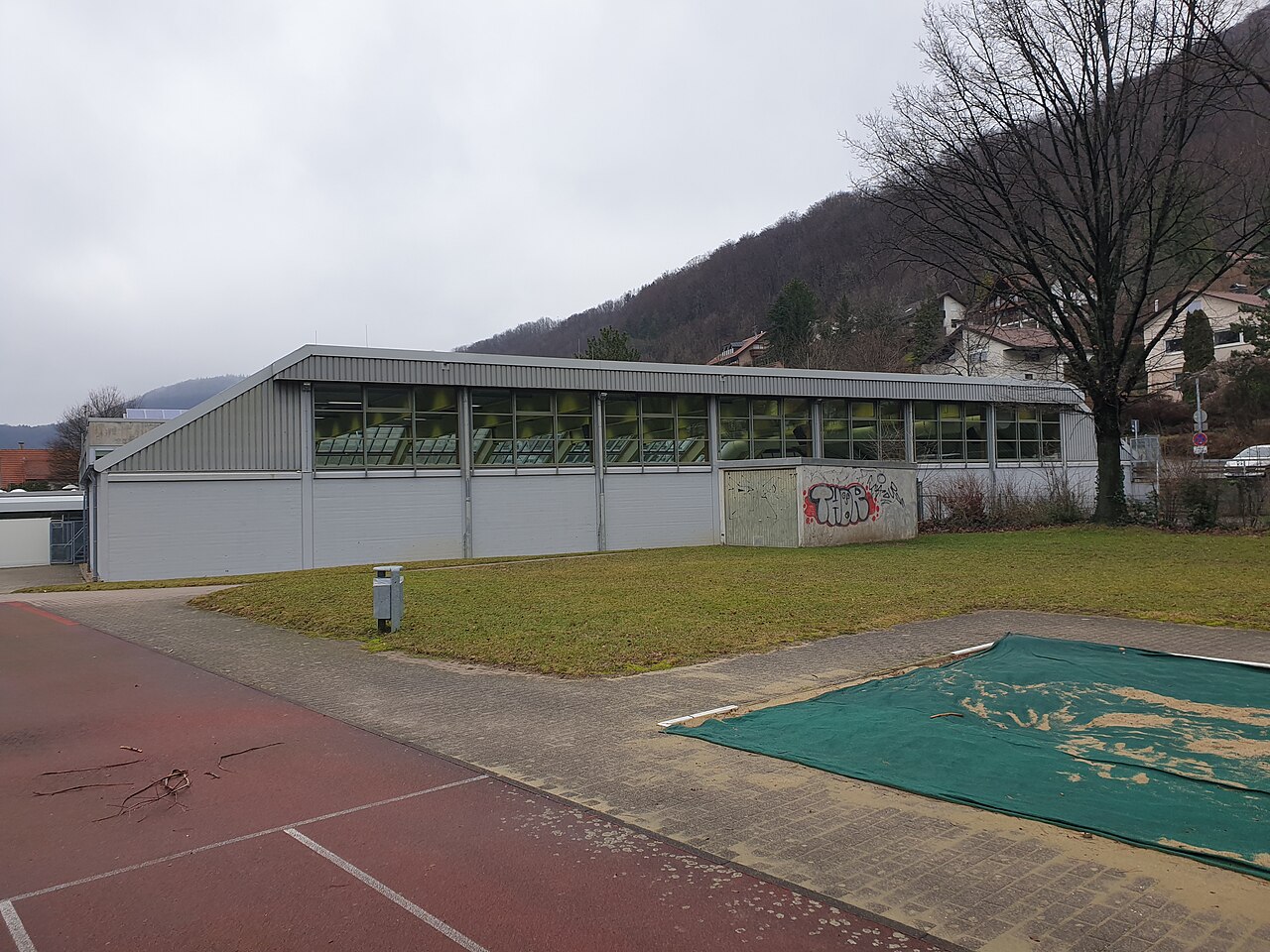 Außenansicht der Sport- und Veranstaltungshallen, Rückseite