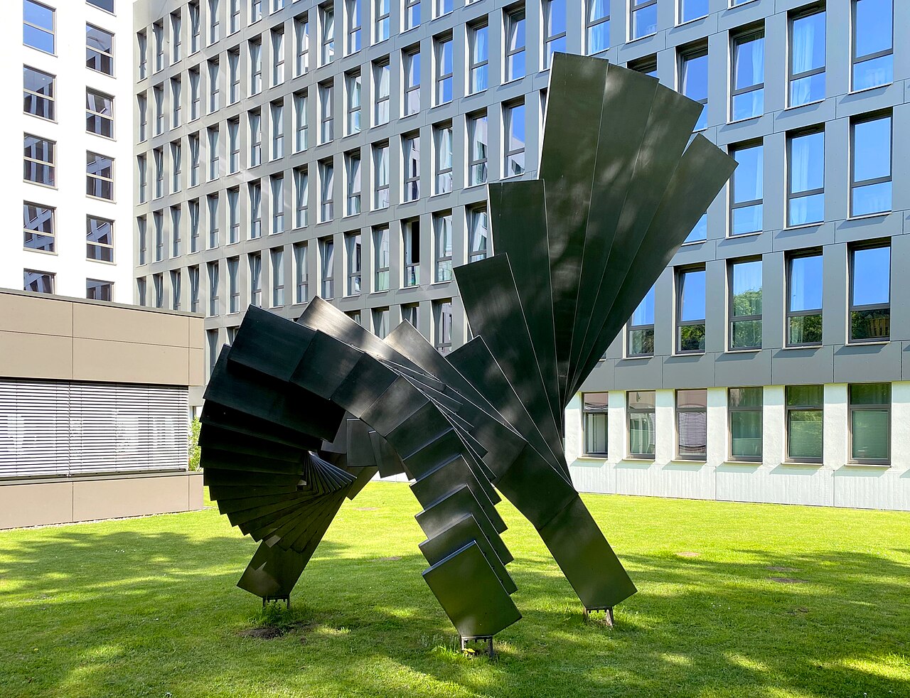 "Fächerplastik" von Karl Heinz Engelin, Hamburg-Stellingen