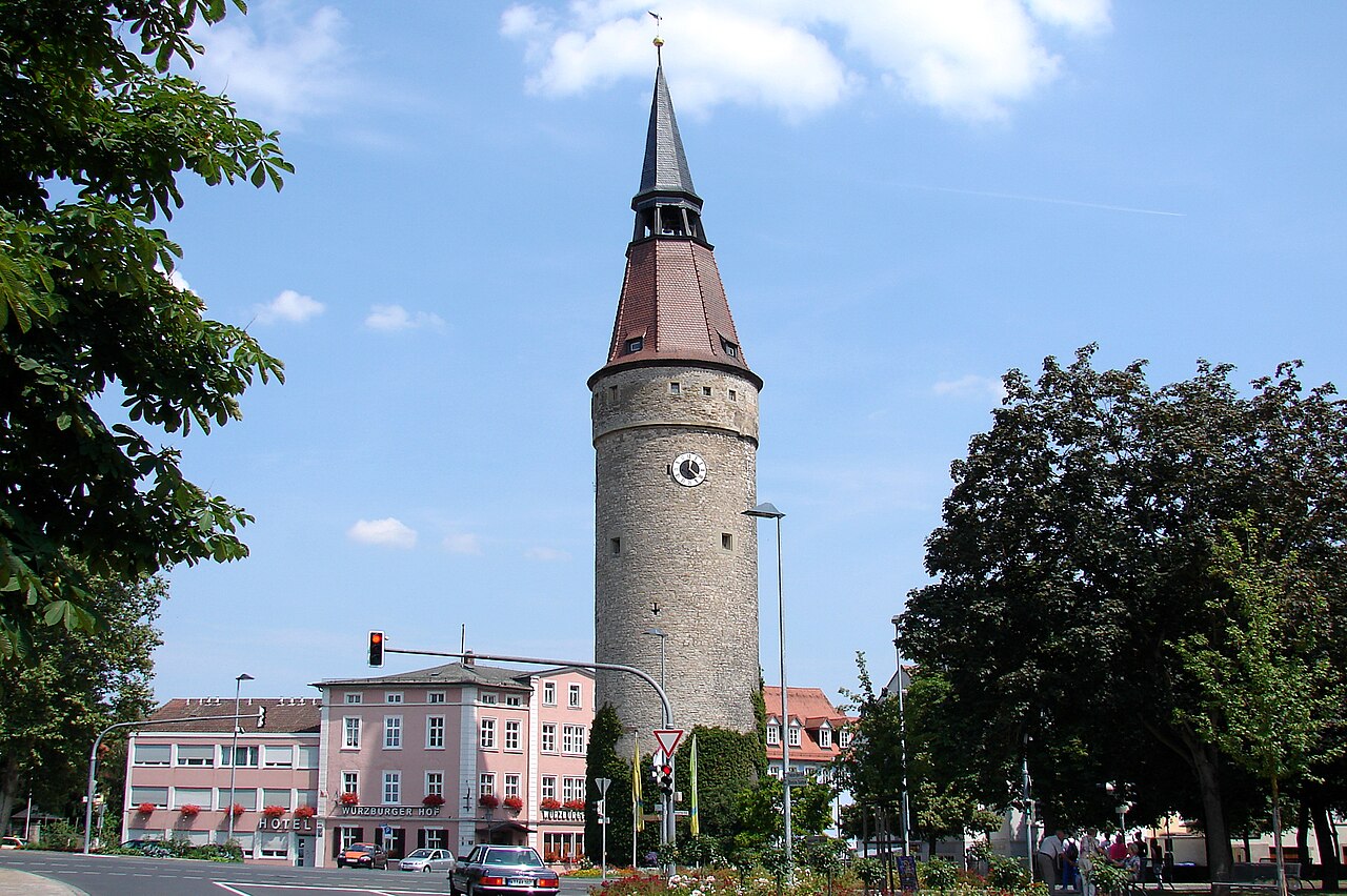 Befestigungsturm der äußeren Stadtmauer, Ende 15