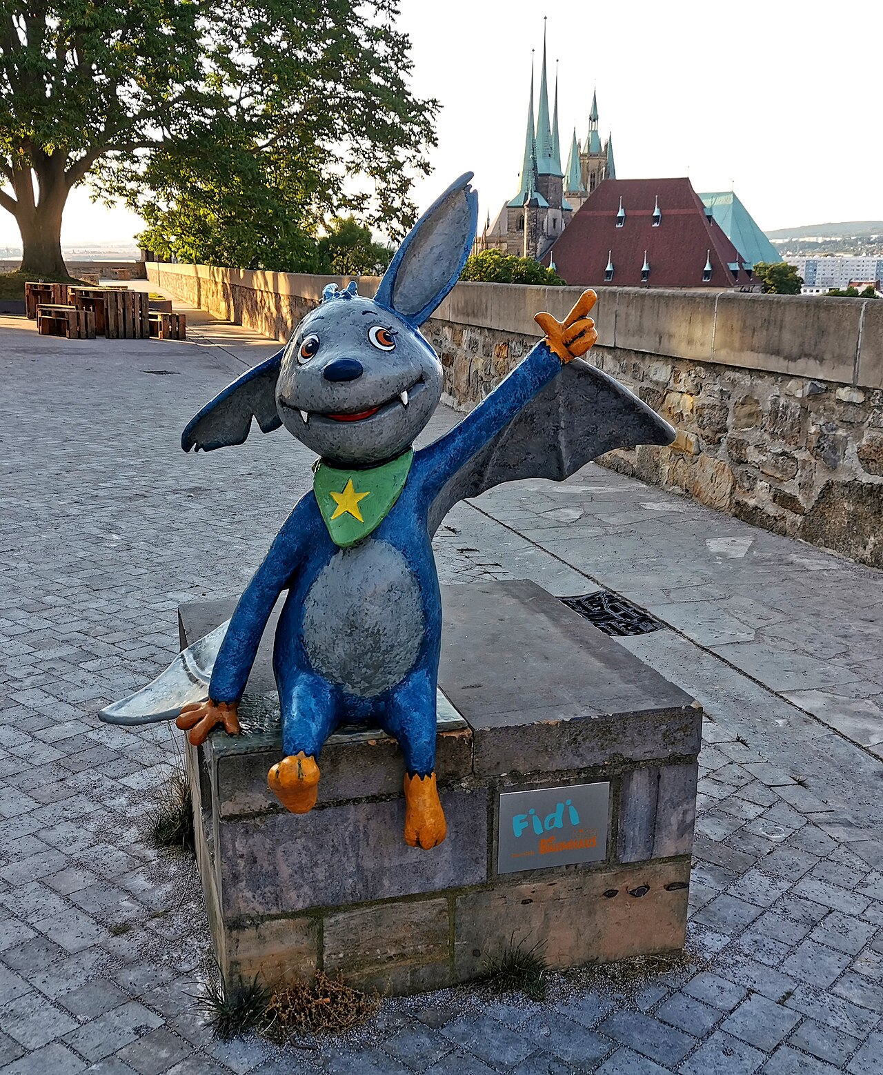 Die KIKA-Figur Fidi auf dem Petersberg in Erfurt