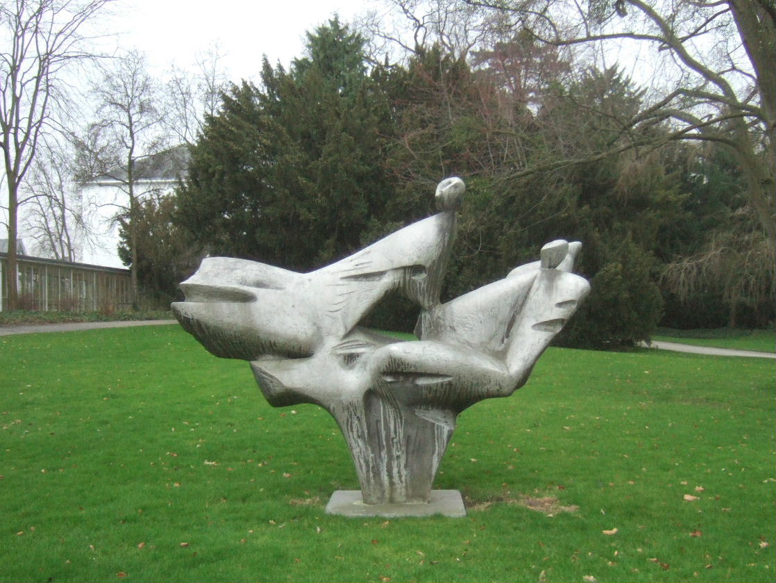 Bernhard Heiliger : Figurenbaum (1957–58) - Park des Kanzlerbungalows in Bonn