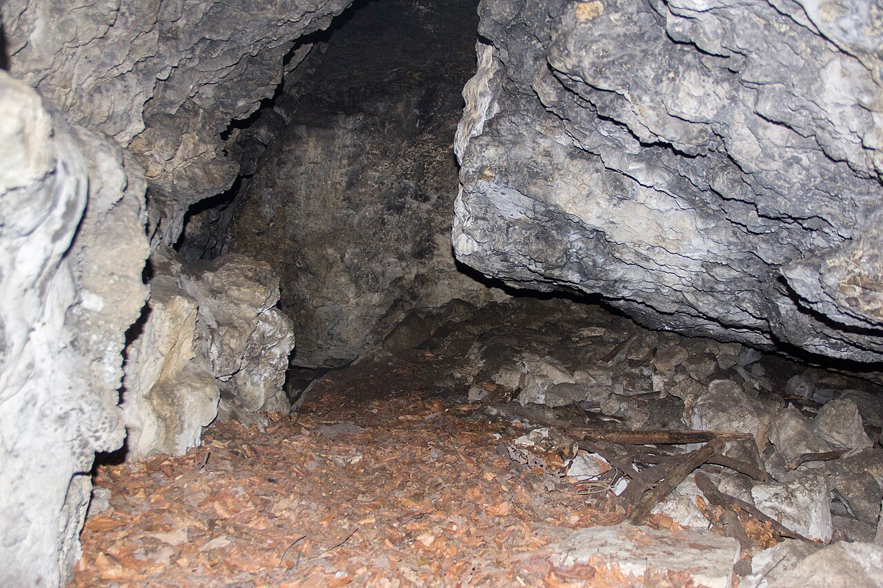 Fischerhöhle, A3, Pommelsbrunn, Eingang von innen