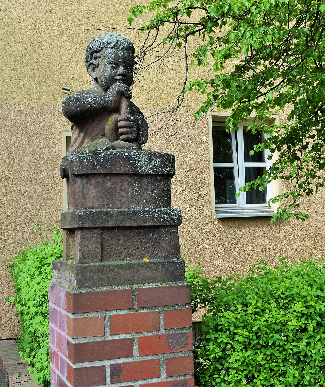 This is a picture of the Berliner Kulturdenkmal ( cultural monument ) with the ID