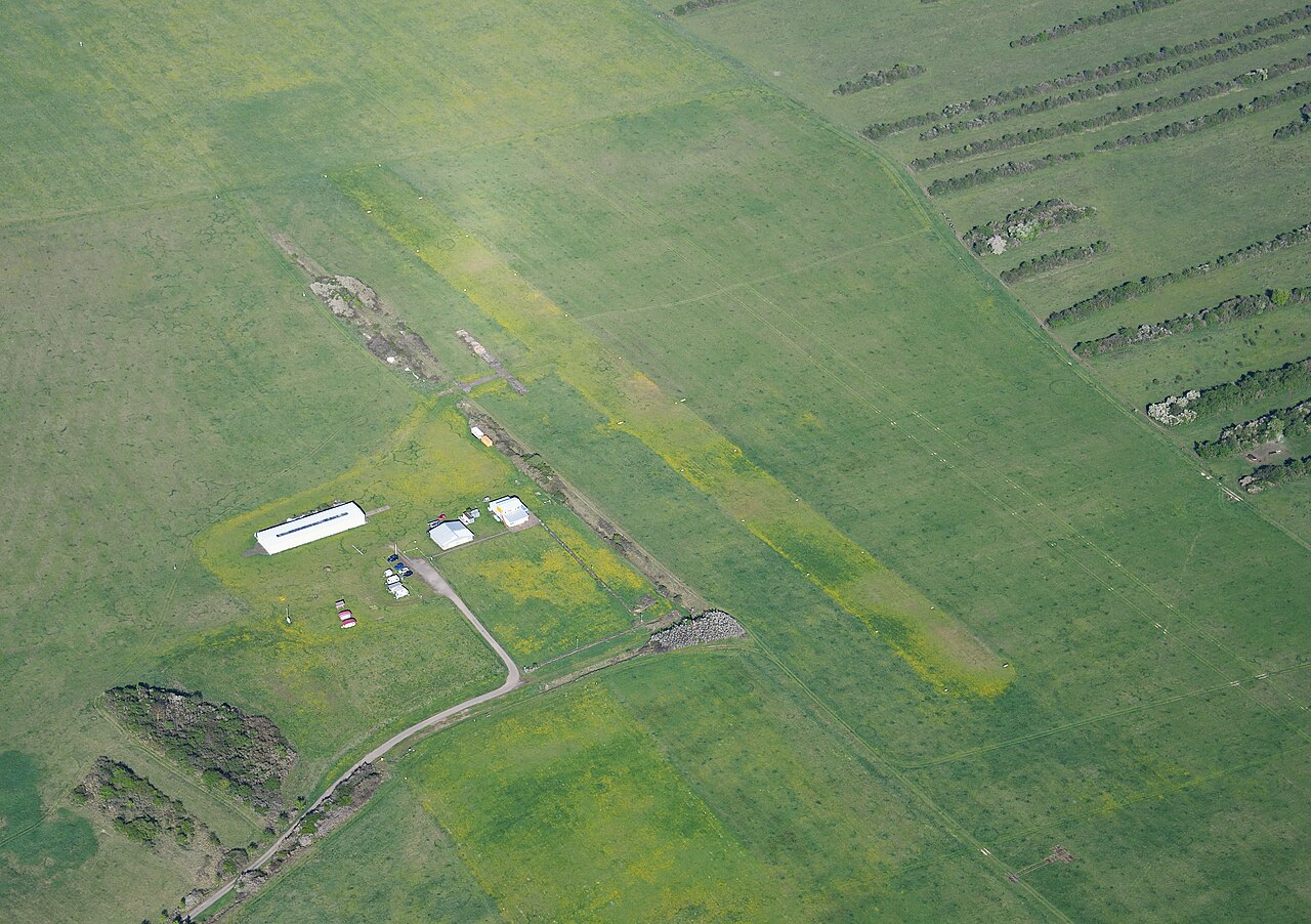 Aerial image of the Crawinkel airfield