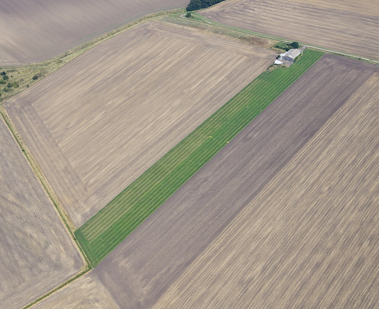Aerial image of the Uehrde airfield