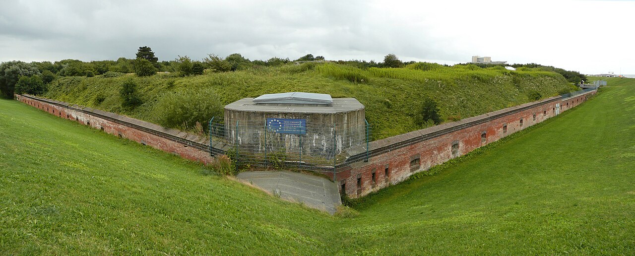 Fort Kugelbake mit Scheinwerferbunker