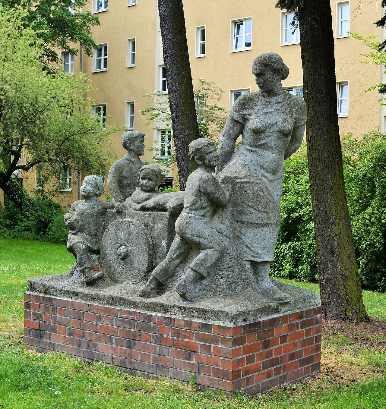 This is a picture of the Berliner Kulturdenkmal ( cultural monument ) with the ID