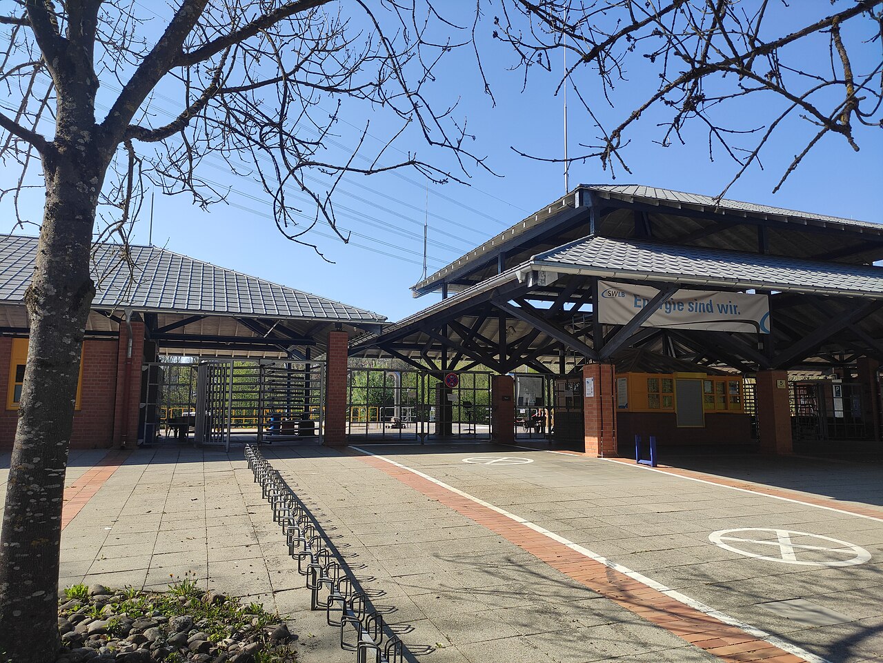 Freibad in Ludwigsburg-Hoheneck im April 2021