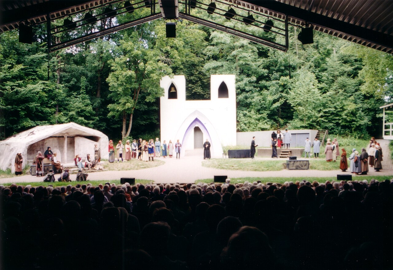 Bühnenbild 2003 - Der Glöckner von Notre Dame