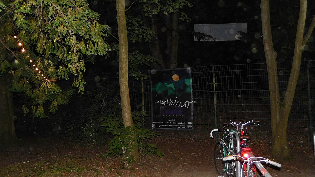 Zaun am Freiluftkino Hasenheide Juni 2021
