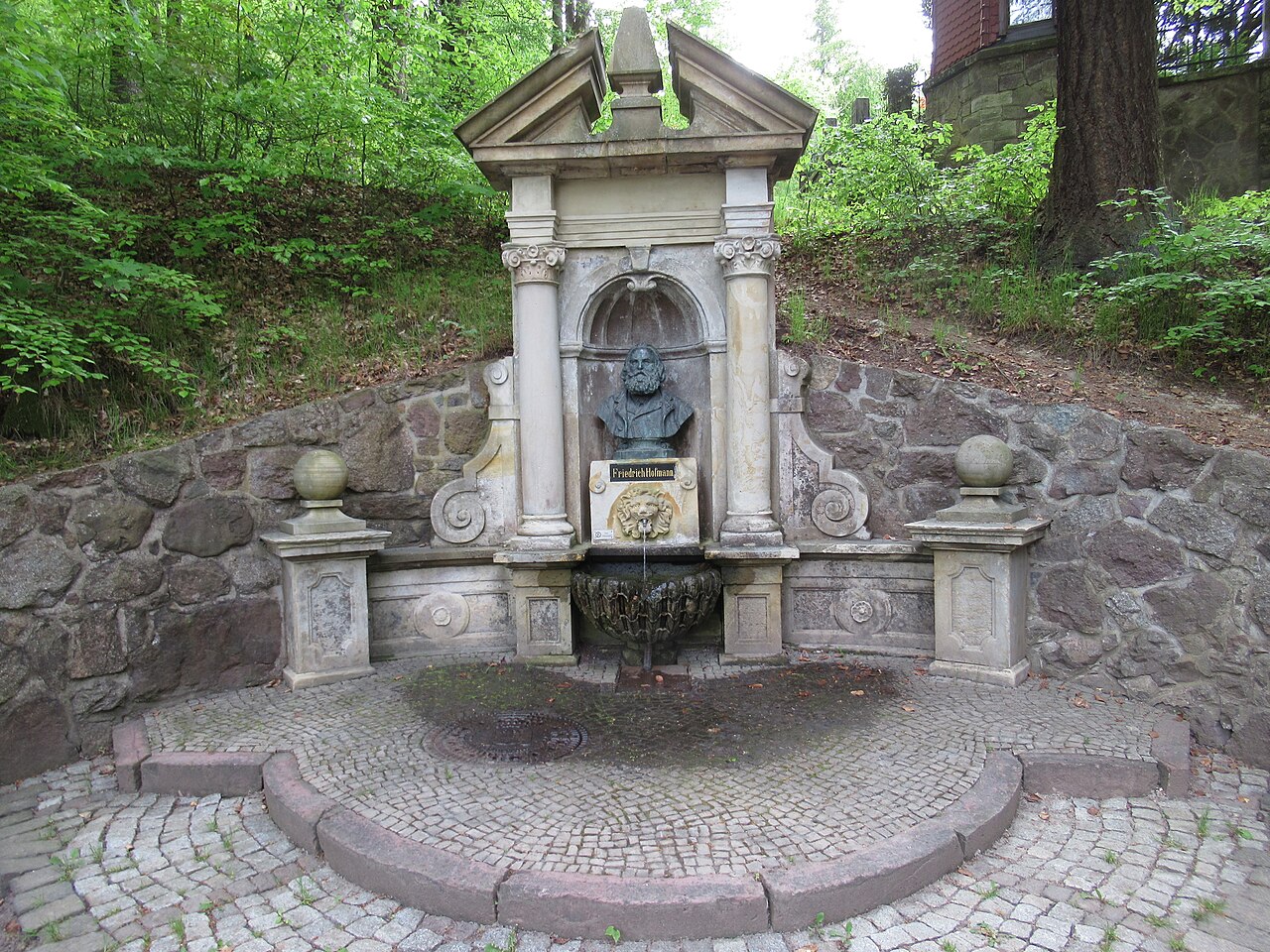 Friedrich-Hofmann-memorloko (Ilmenau)