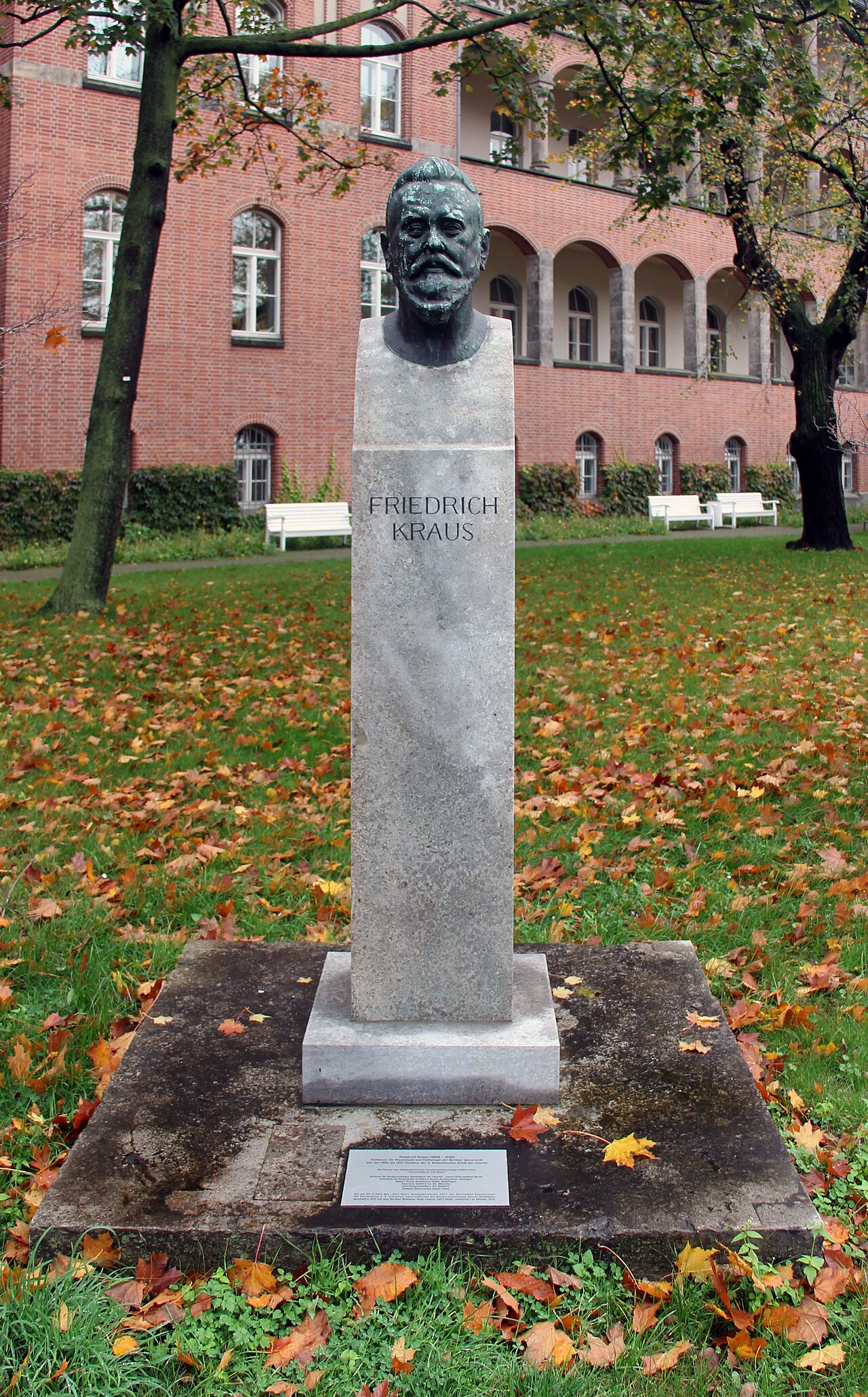 Bust, Friedrich Kraus by Hugo Lederer , 1927, Virchowweg 11, Berlin-Mitte , Germany