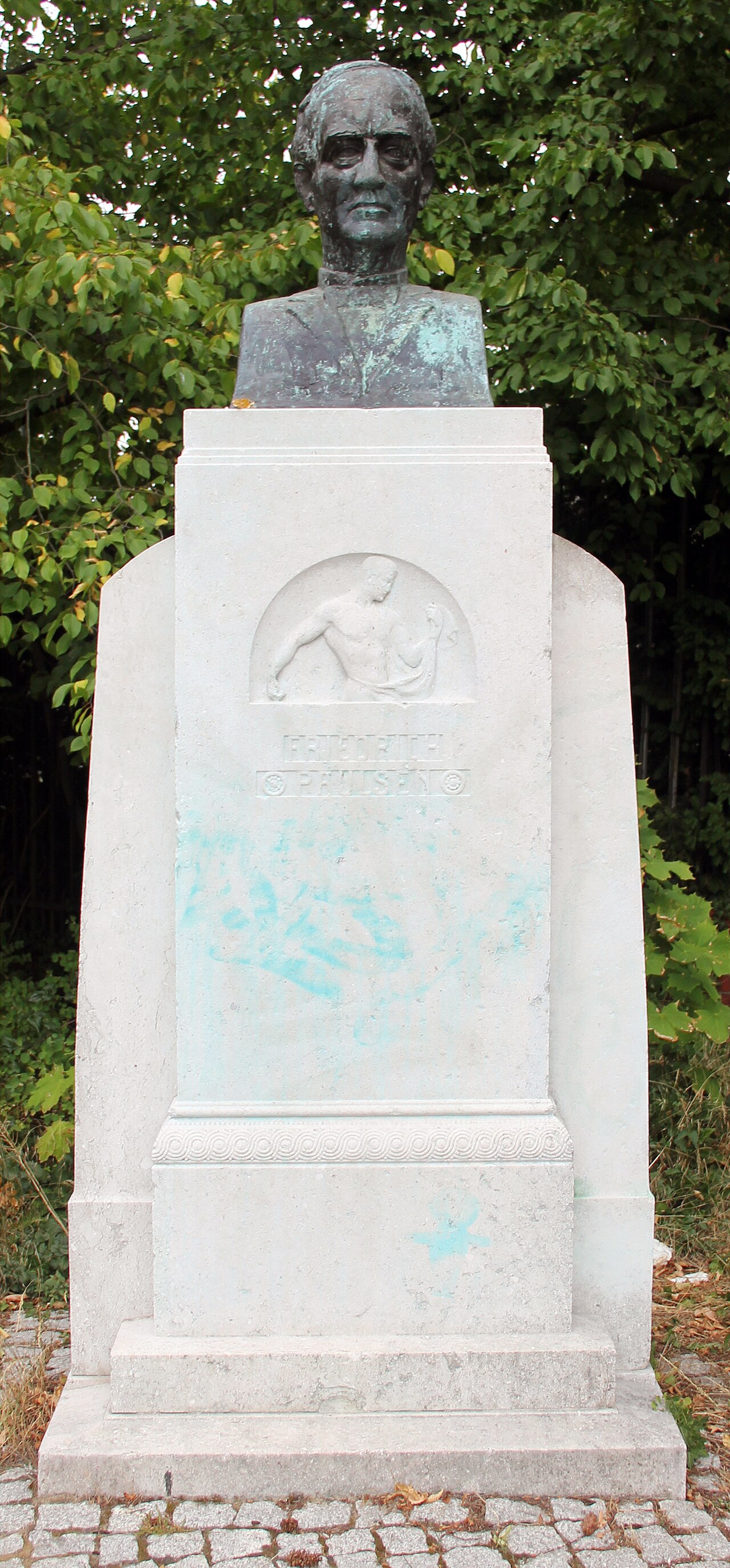 Bust, " Friedrich Paulsen " by Magdalena Müller-Martin , 1959, Ruth-Andreas-Friedrich-Park , Berlin-Steglitz , Germany