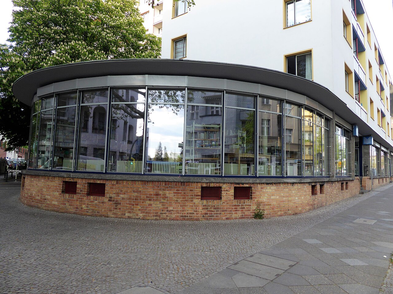 Kreuzberg Dudenstraße Friedrich-von-Raumer-Bibliothek