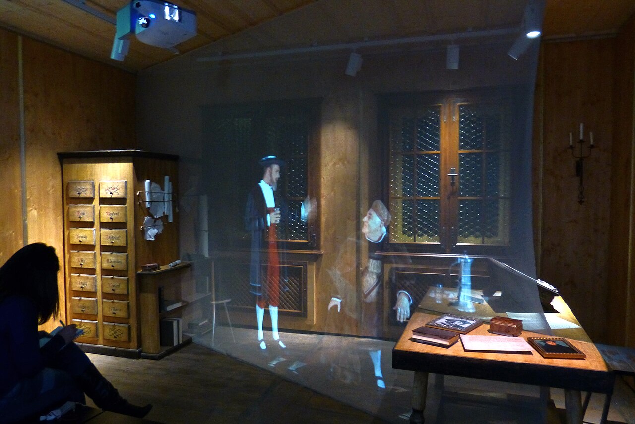 Lebensgroße, interaktive Filmprojektion im Fugger-und-Welser-Erlebnismuseum Augsburg