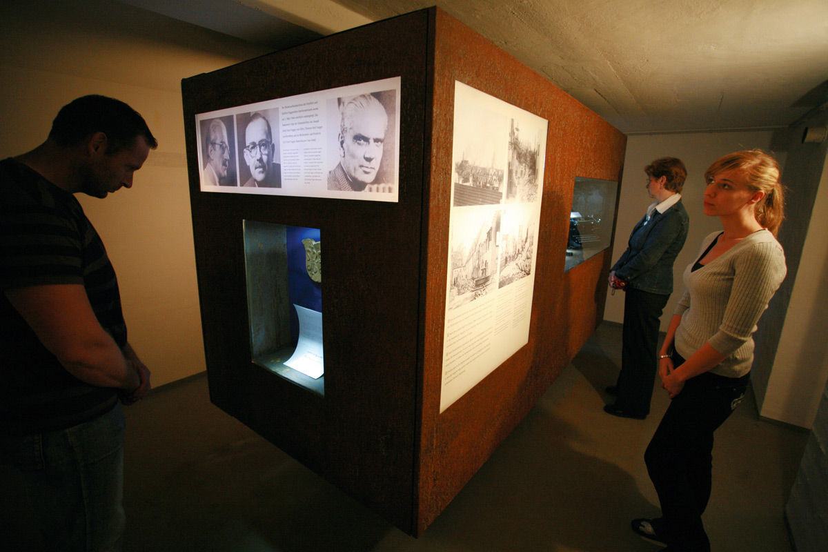 Im Weltkriegsbunker in der Fuggerei