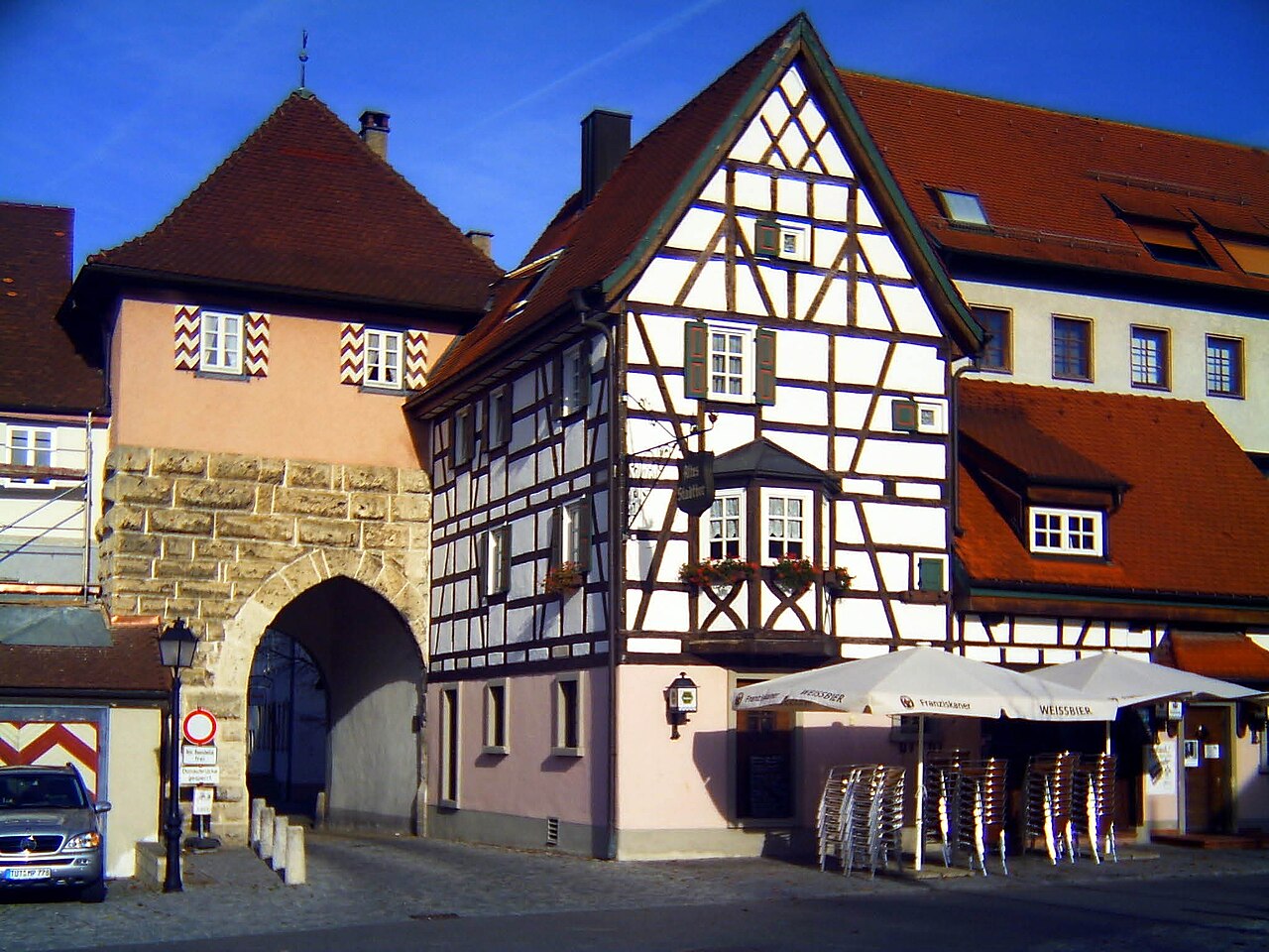 Town-Gat of Muehlheim at the Danube