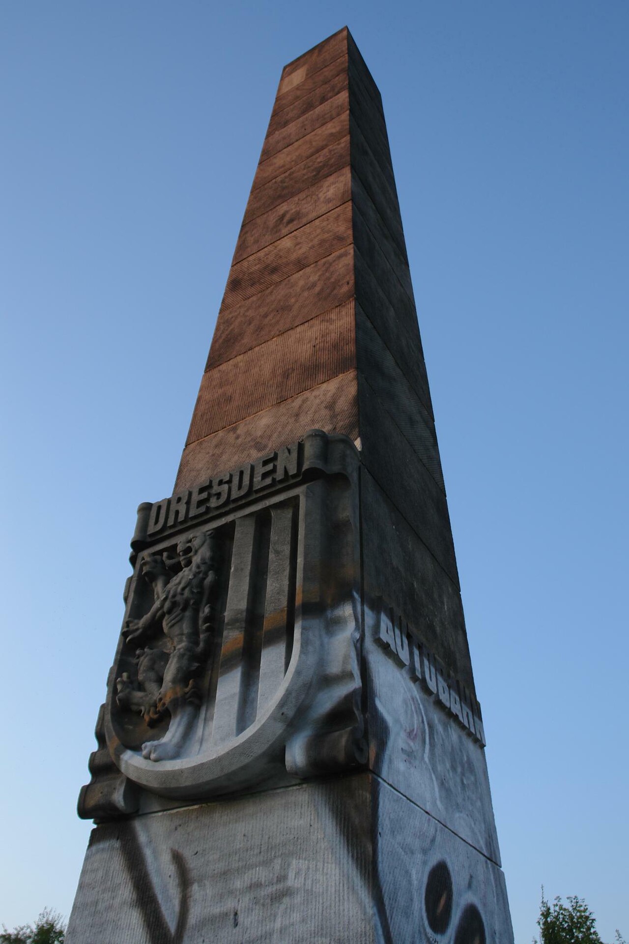 Autobahn-Obelisk Dresden Kaditz