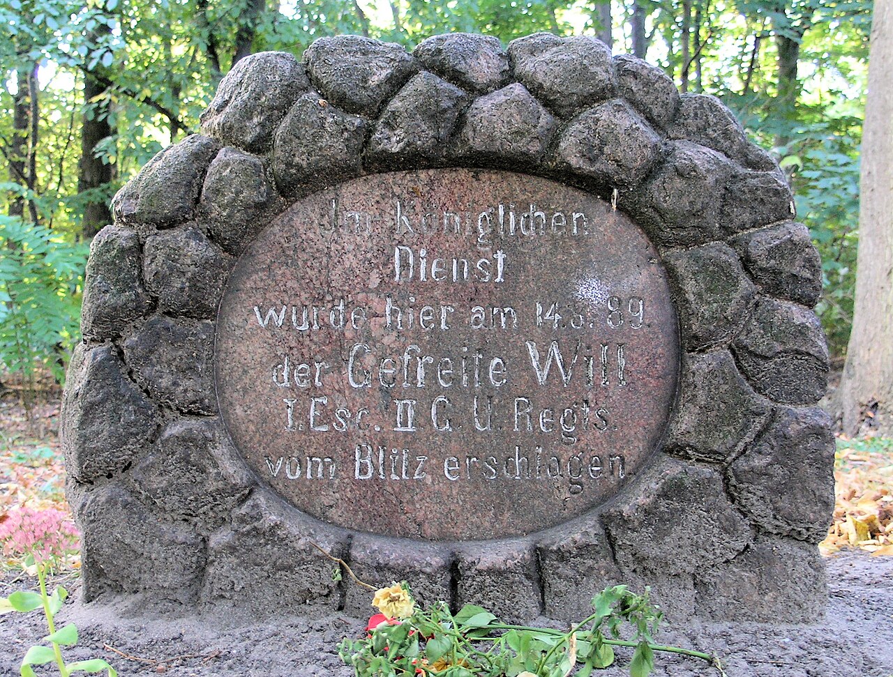 Memorial stone, Gefreiter Will , John-Foster-Dulles-Allee , Berlin-Tiergarten , Germany