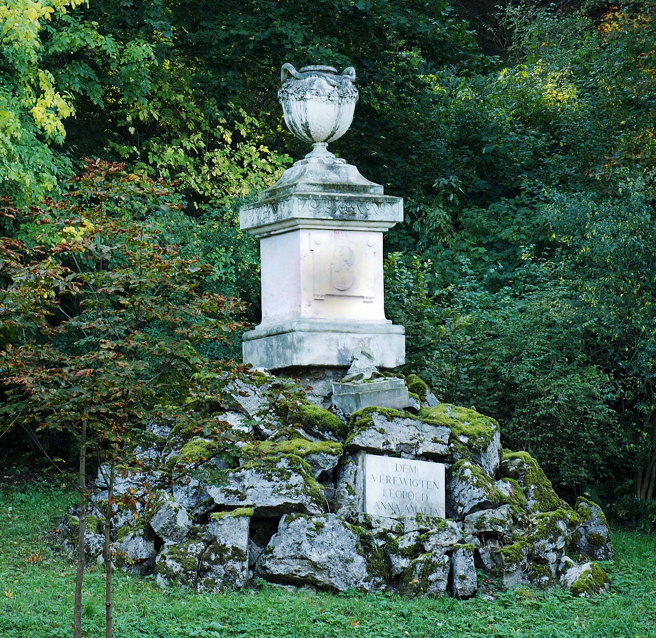Monument to Leopold, Duke of Brunswick-Wolfenbüttel in the park of Tiefurt castle