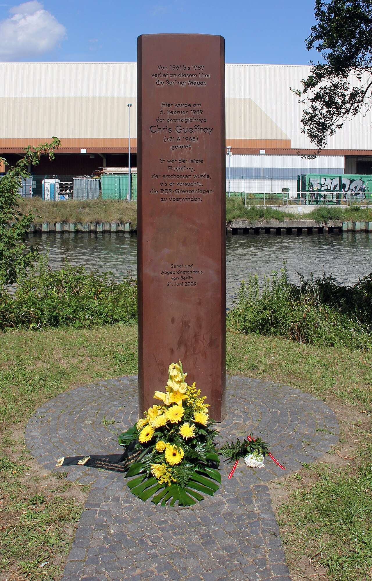 Steles, Chris Gueffroy , Britzer Verbindungskanal, Berlin-Baumschulenweg , Germany