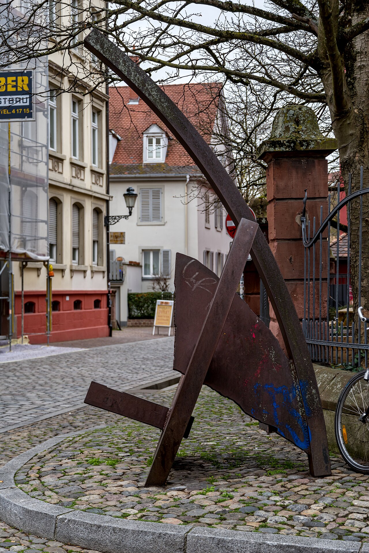 Kunst an der Ecke Adelhauserstraße, Marienstraße