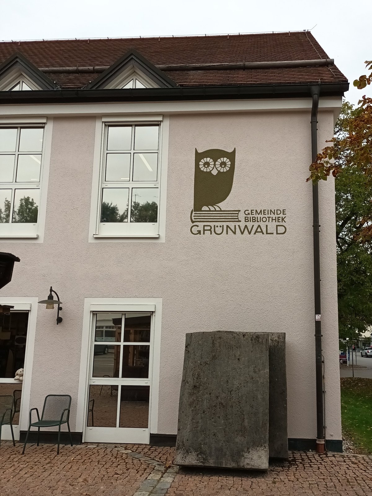 Gemeindebibliothek Grünwald an der Südliche Münchner Straße 7