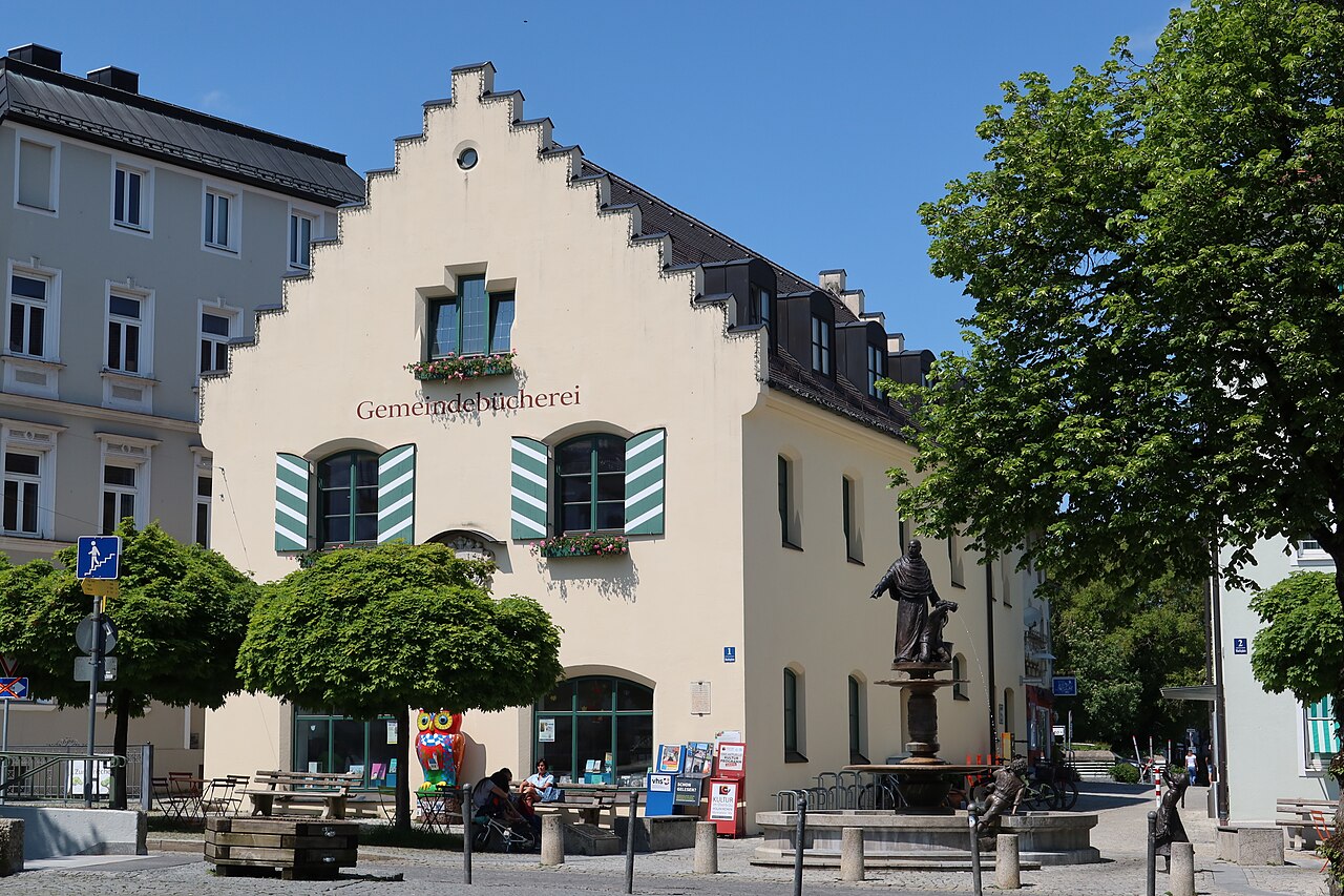Gemeindebücherei Holzkirchen am Marktplatz 1