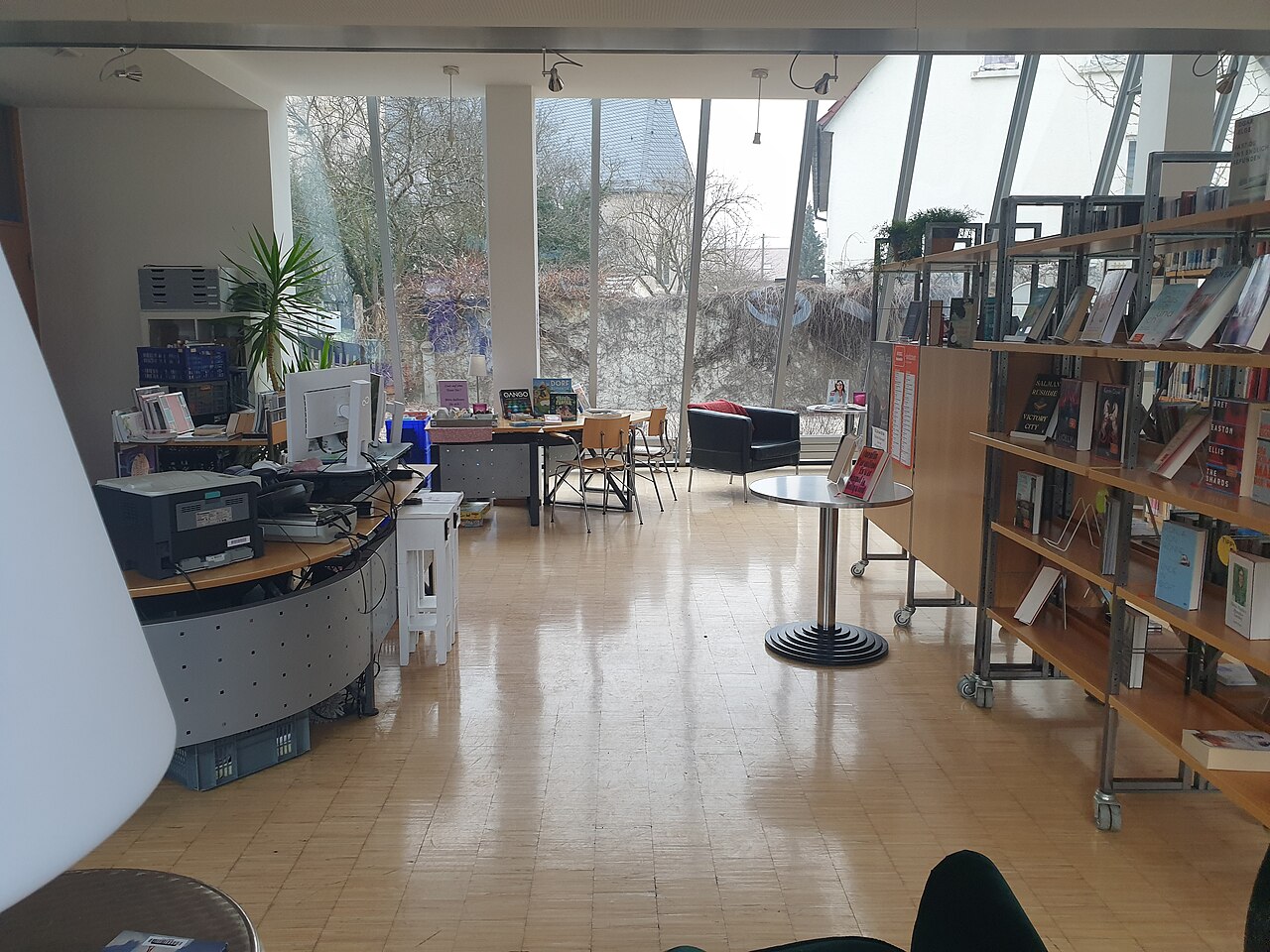 Gemeindebücherei Wannweil, Eingangsbereich innen