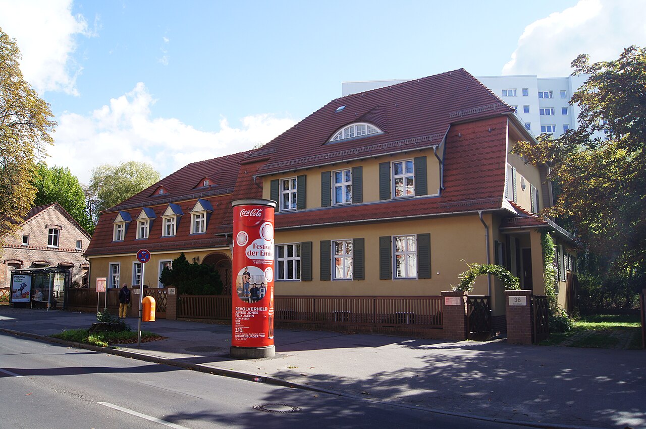 Evangelisches Pfarrhaus Alt-Buch 36, Berlin-Buch