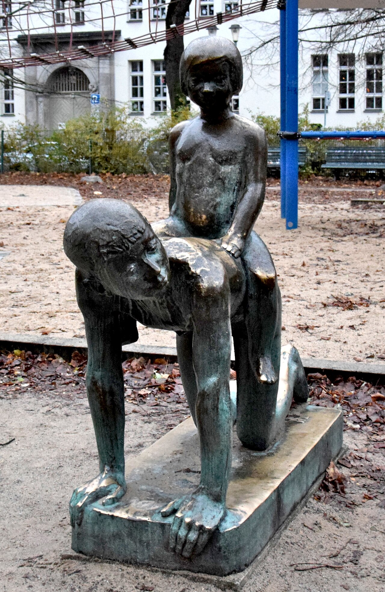 Sculpture "Siblings" by Karl Lemke at Koppenplatz in Berlin-Mitte, Germany