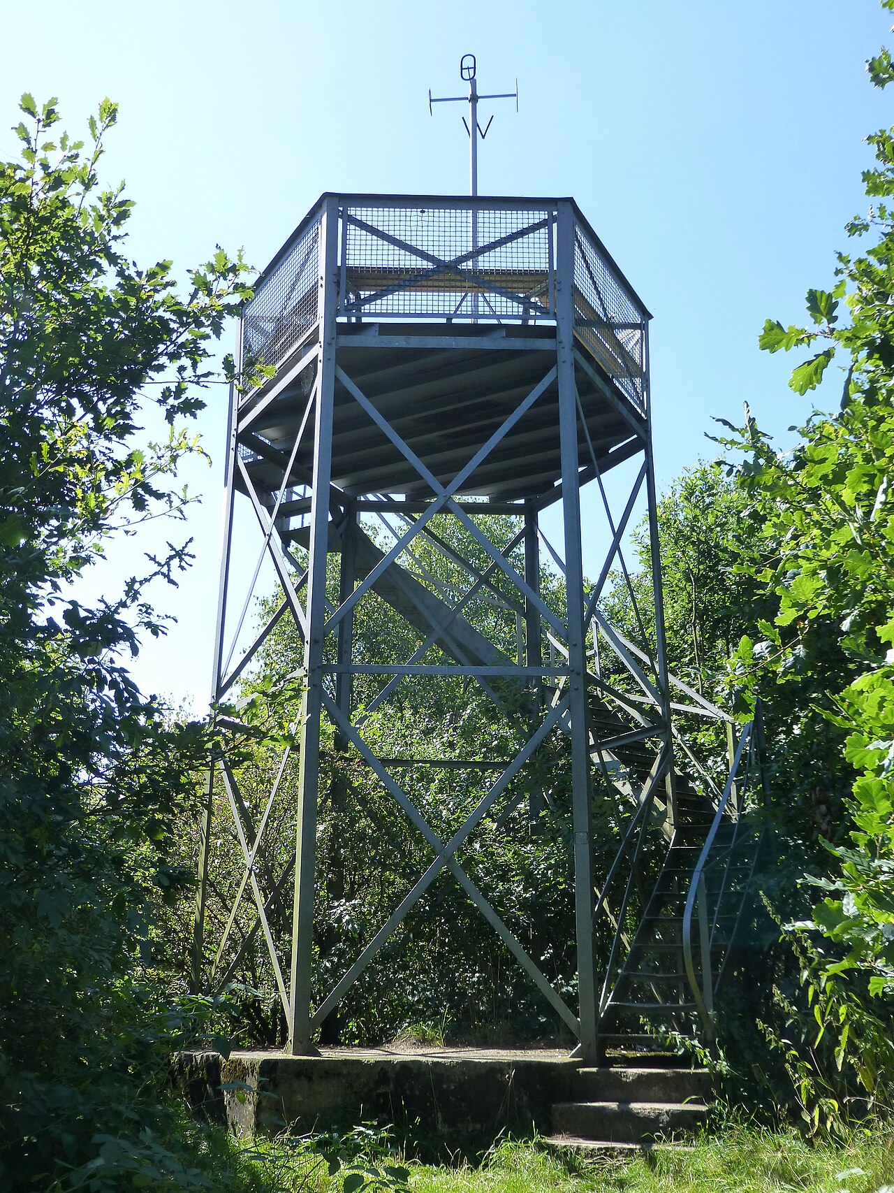Gilbergturm auf dem Gilbergskopf (August 2016)