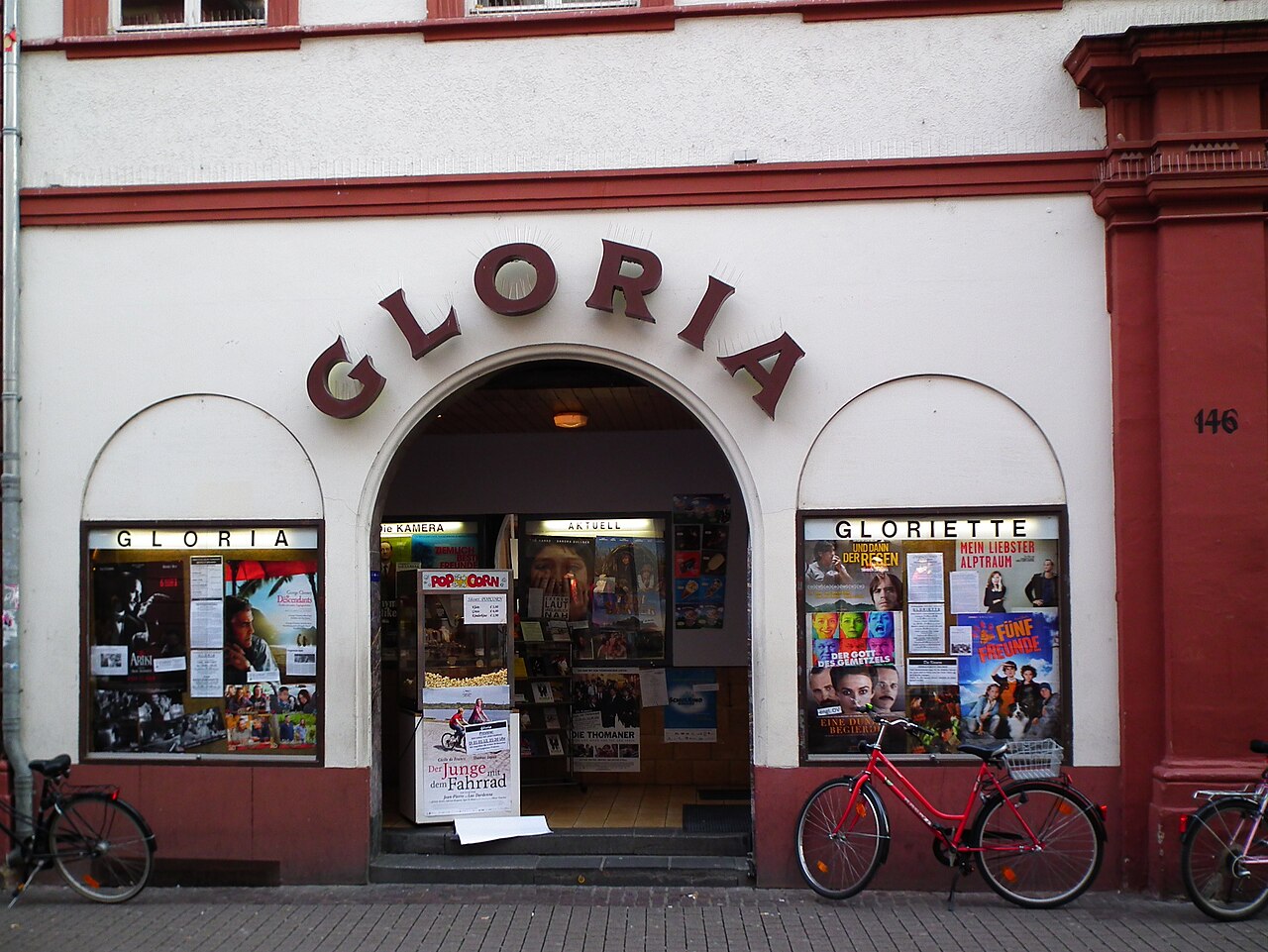 Kino "Gloria" und "Gloriette" in der Heidelberger Altstadt (Baden-Württemberg, Deutschland)
