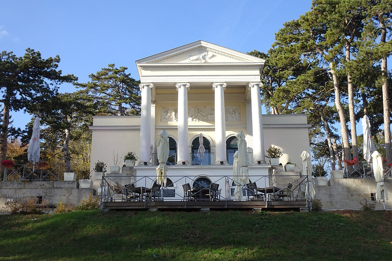 Schloss, Gloriette