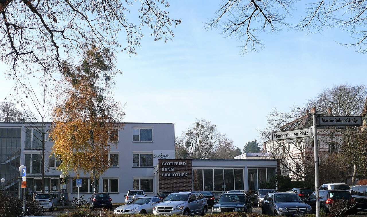 Zehlendorf Nentershäuser Platz Gottfried-Benn-Bibliothek