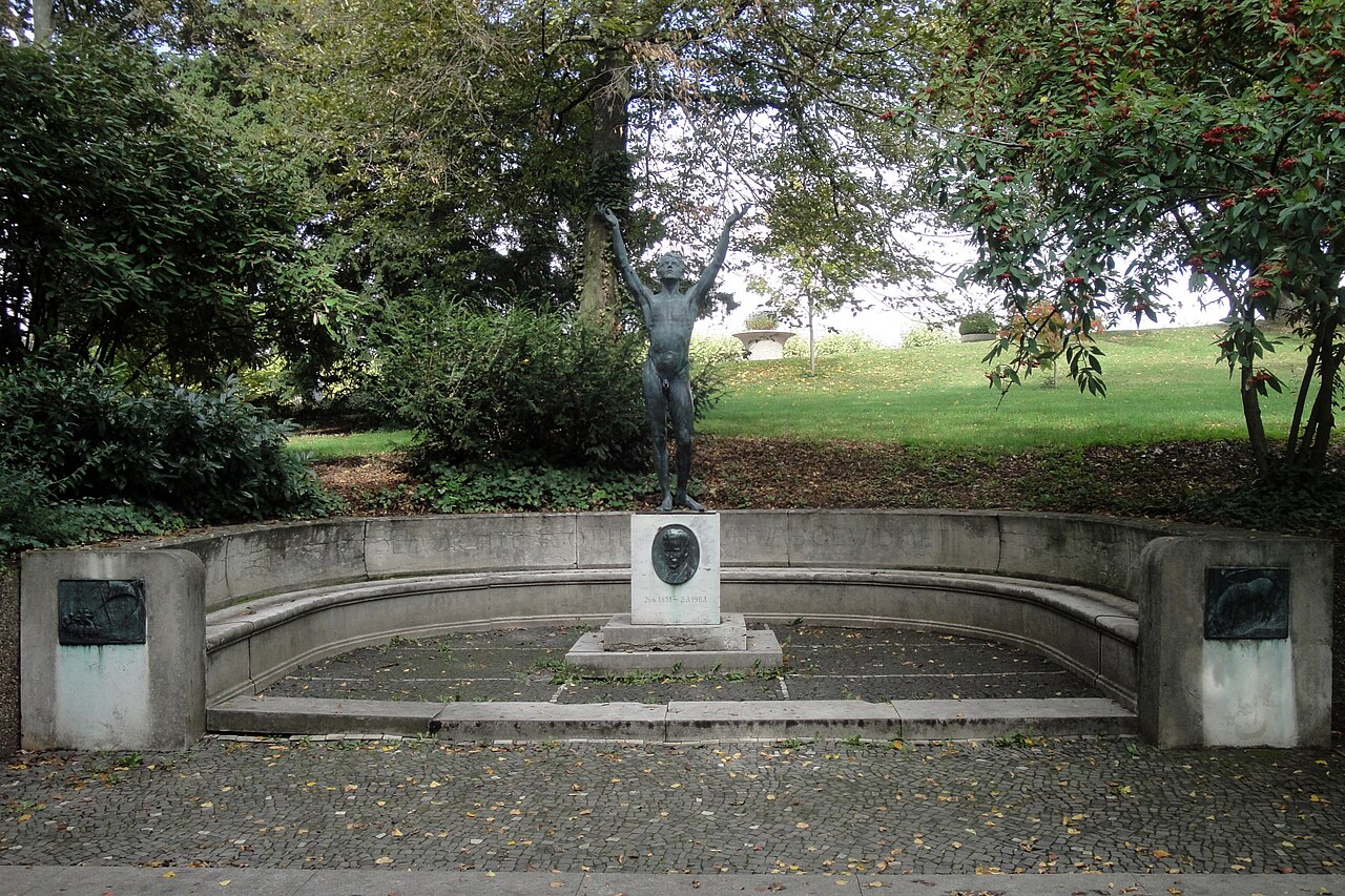 Gottfried-Schwab-Denkmal, Darmstadt